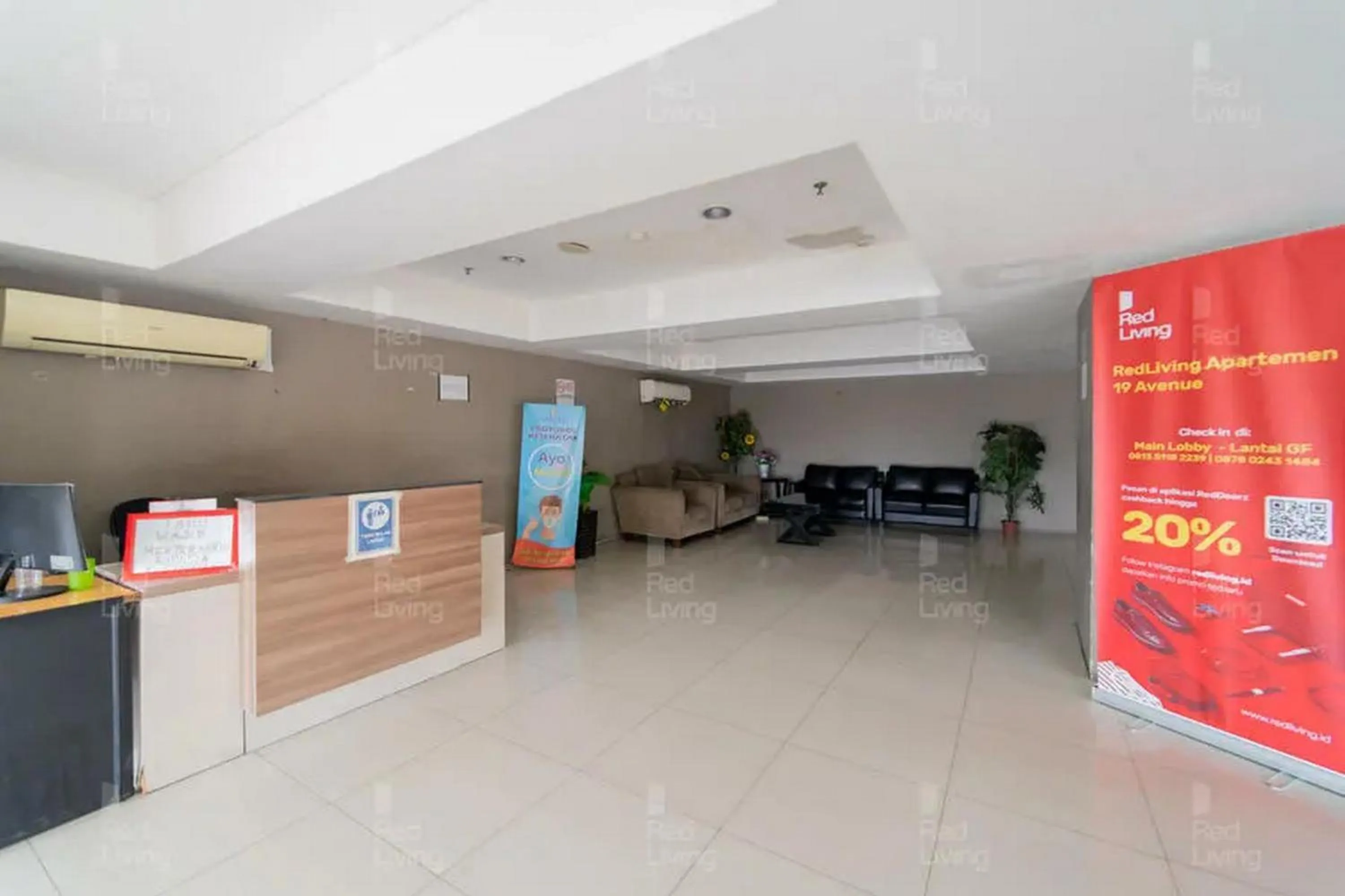 Lobby or reception in RedLiving Apartemen 19 Avenue - Amanah Room