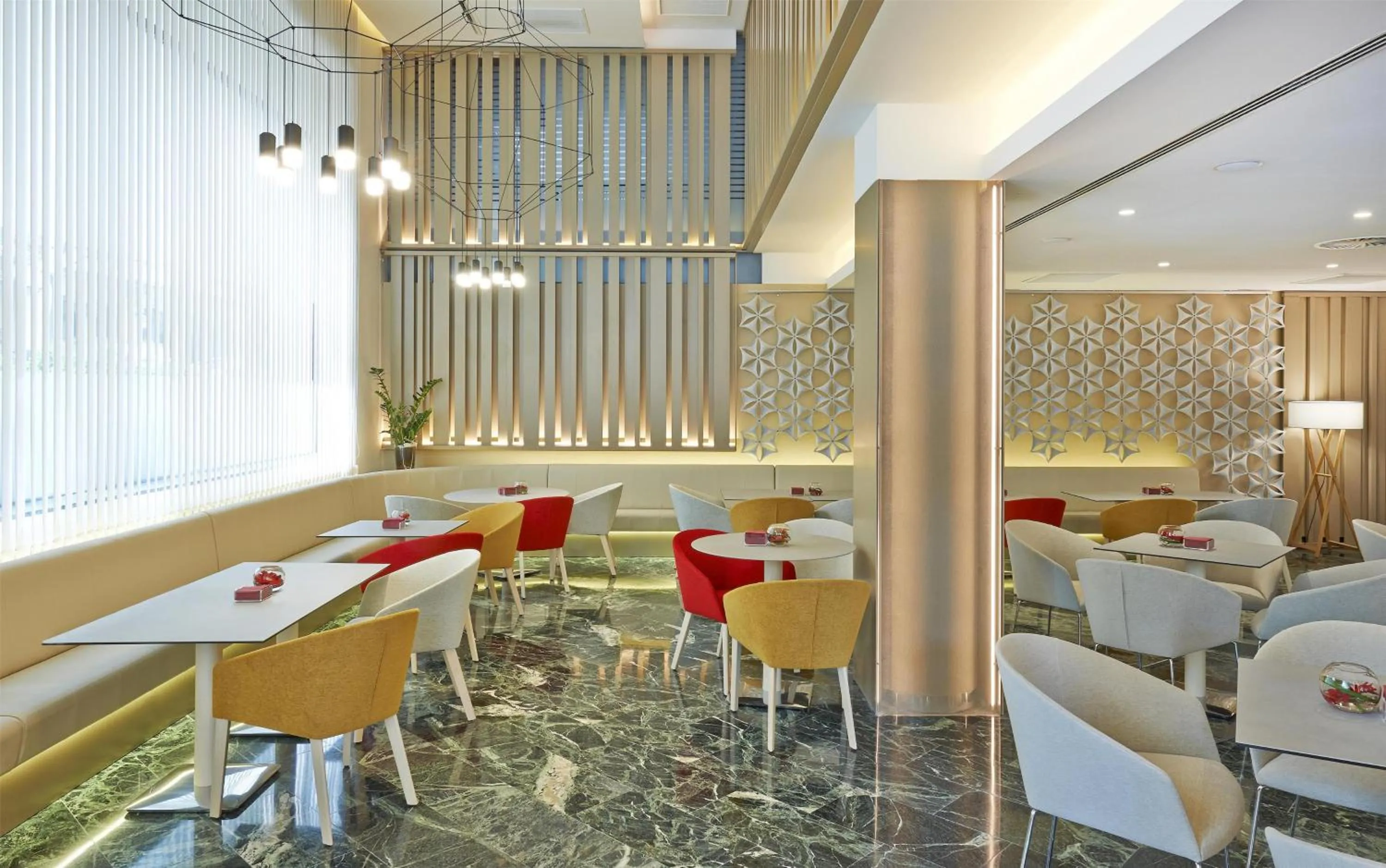 Lounge or bar in NH Collection Barcelona Podium