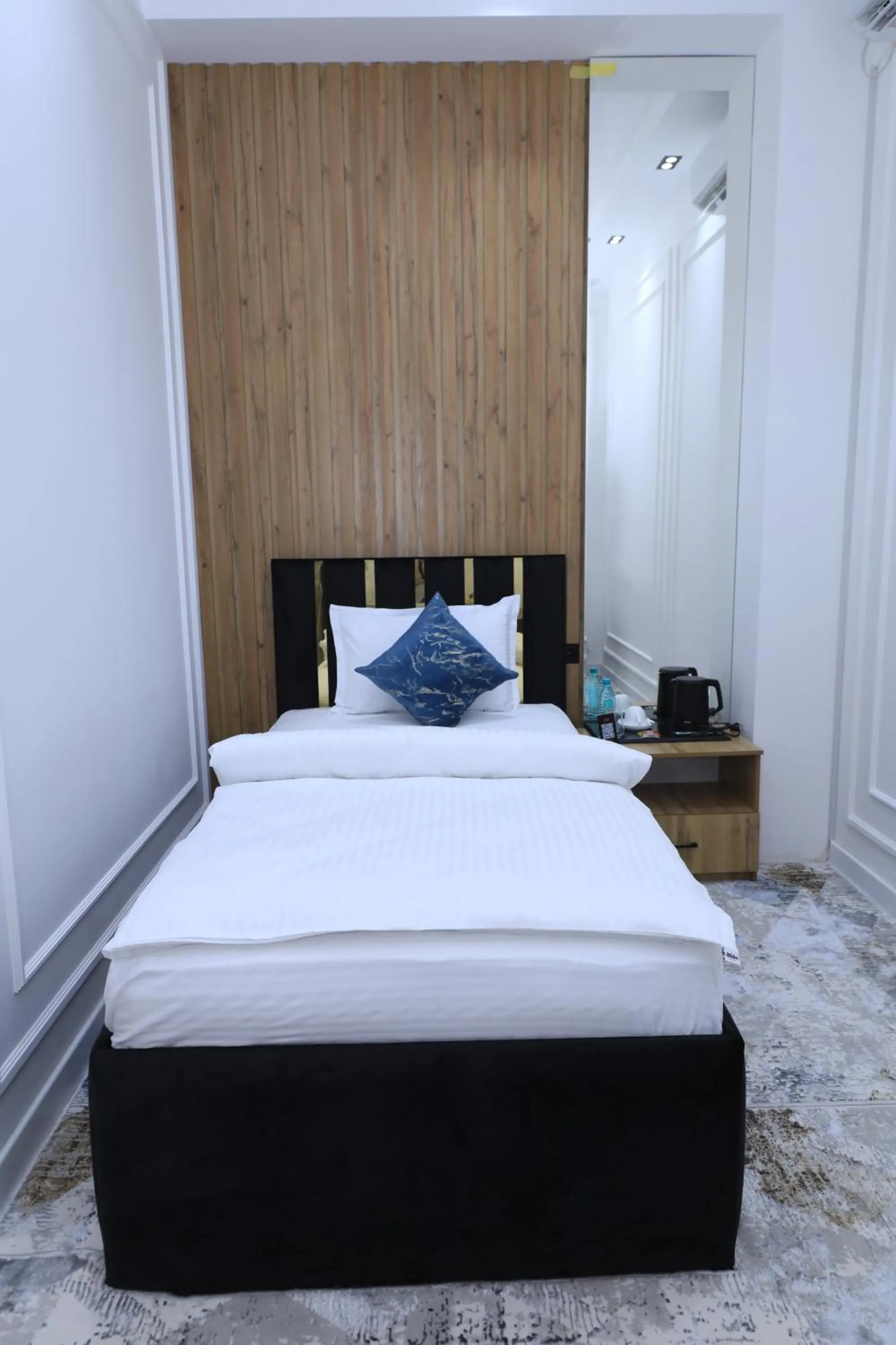 TV and multimedia, Bed in FIRDAVS HOTEL