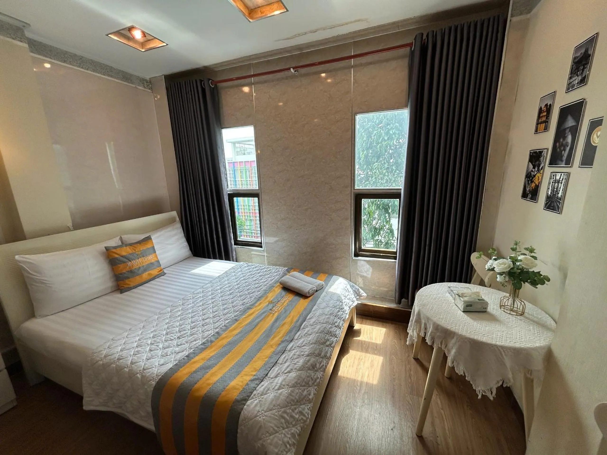 Bedroom, Bed in Jewel Hotel