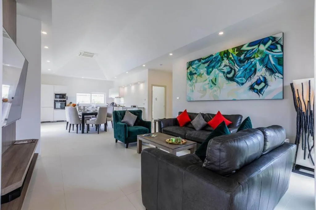 Private 3 Bedroom Pool Villa MS22