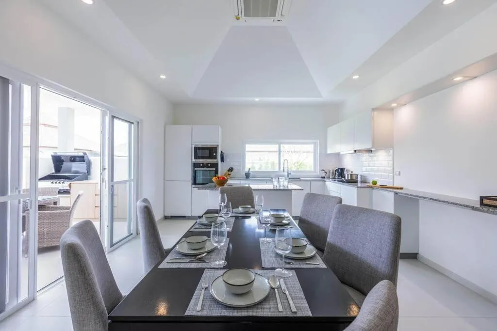 Private 3 Bedroom Pool Villa MS22