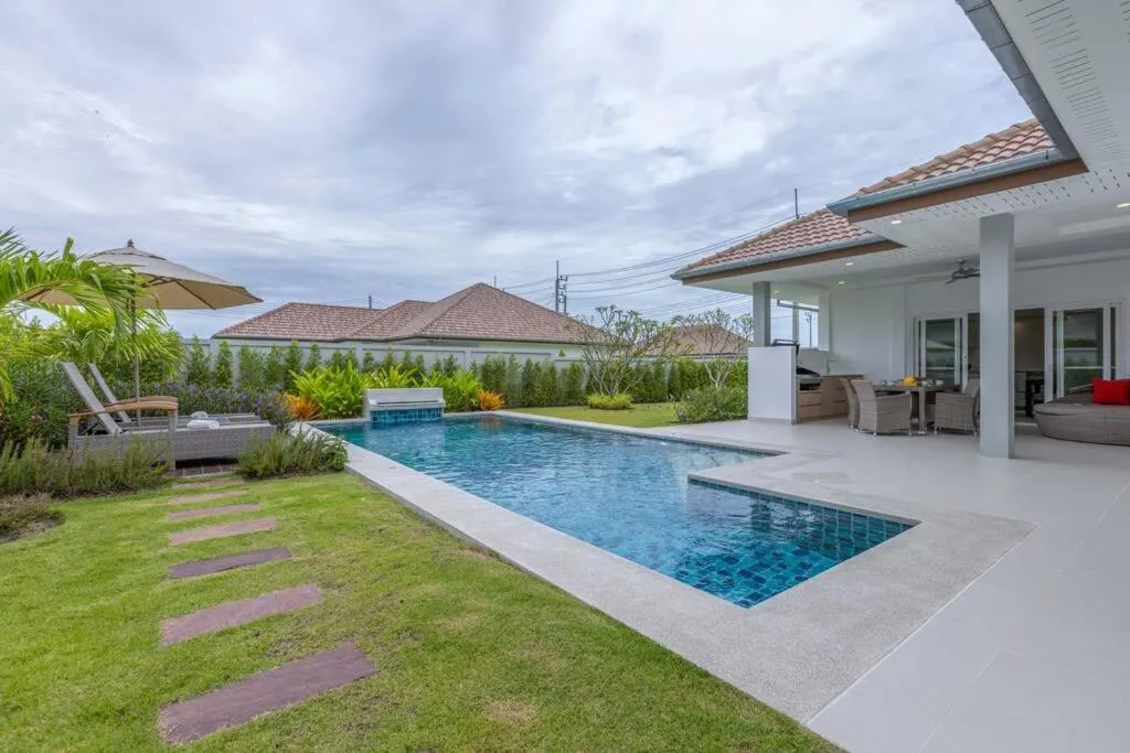 Private 3 Bedroom Pool Villa MS22