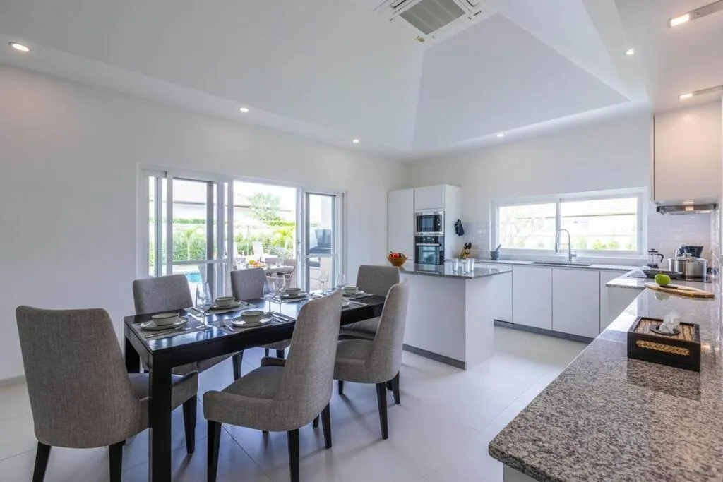 Private 3 Bedroom Pool Villa MS22