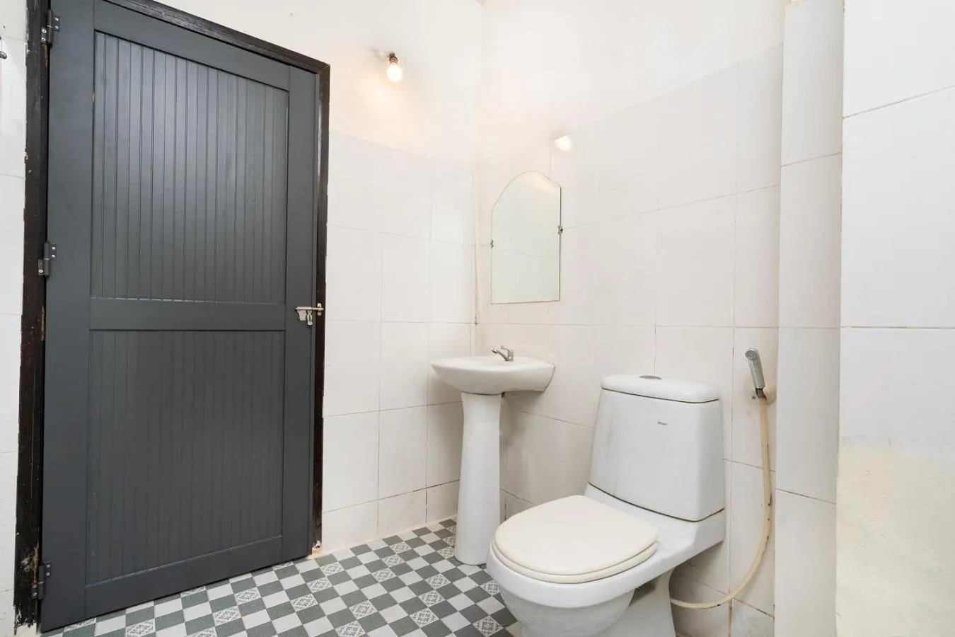 Shower in Khách Sạn Tràng An