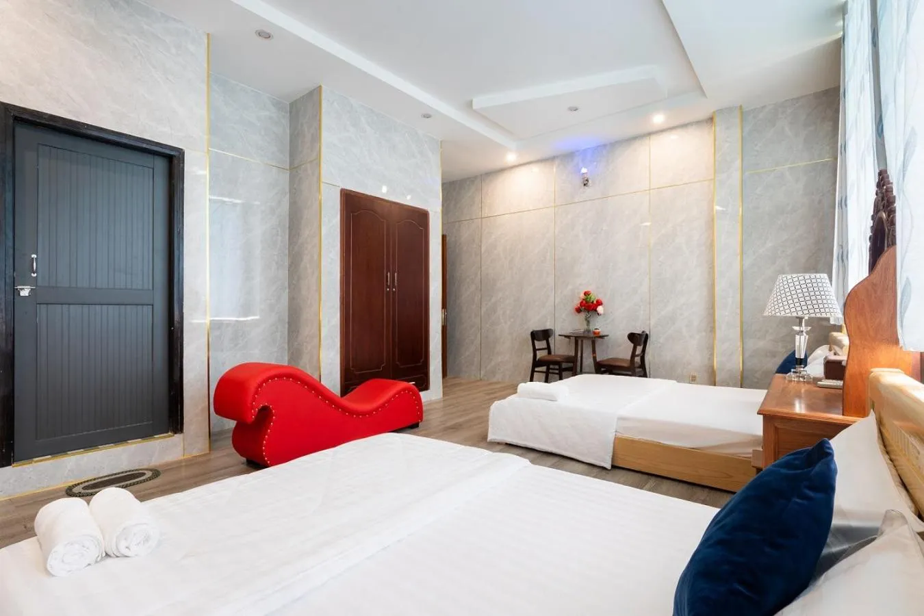 Photo of the whole room, Bed in Khách Sạn Tràng An