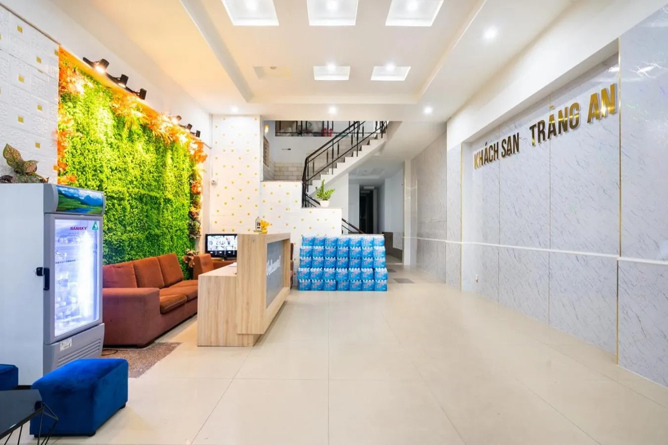 Lobby or reception in Khách Sạn Tràng An