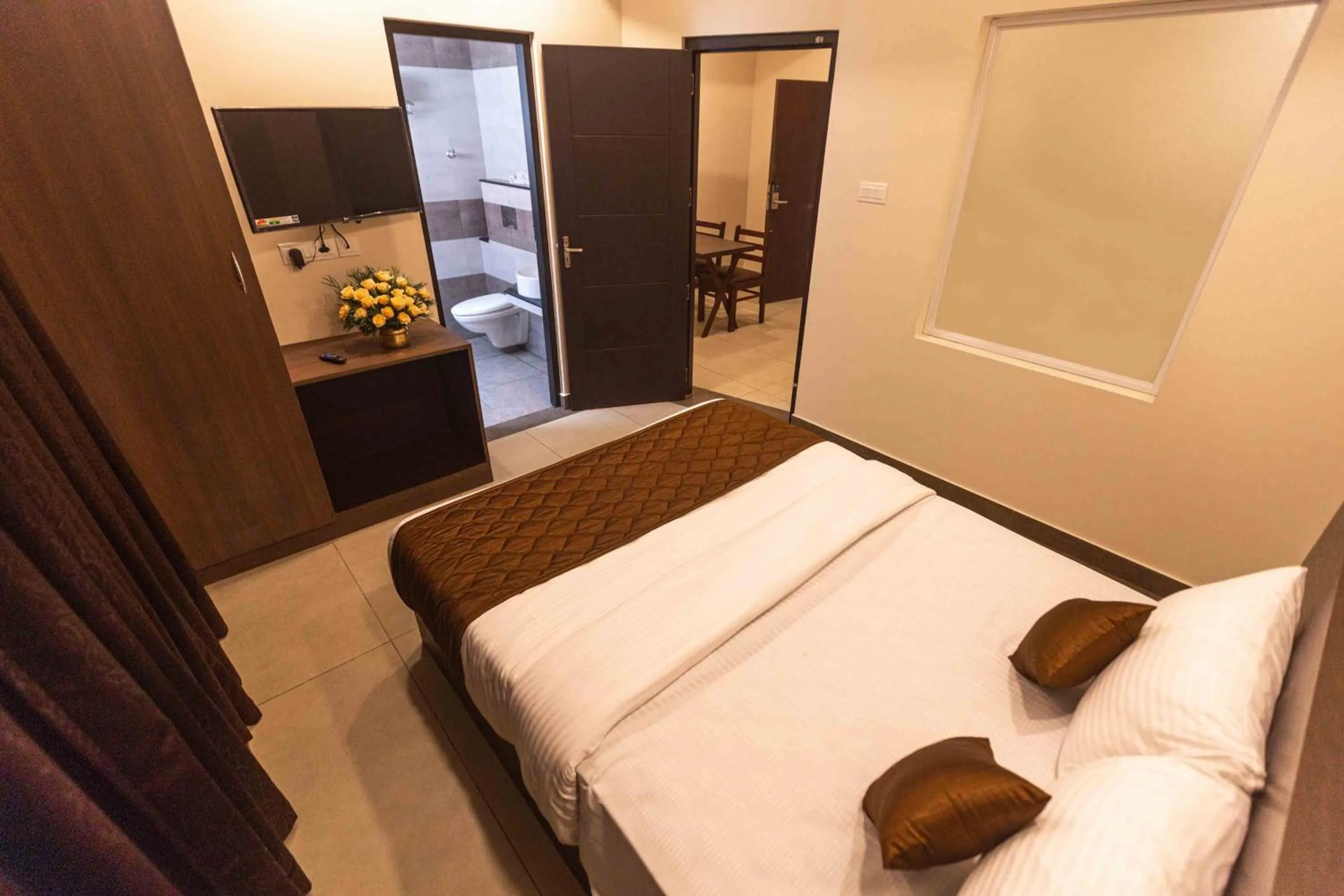 Bedroom, Bed in HOTEL PANKAJ RESIDENCY