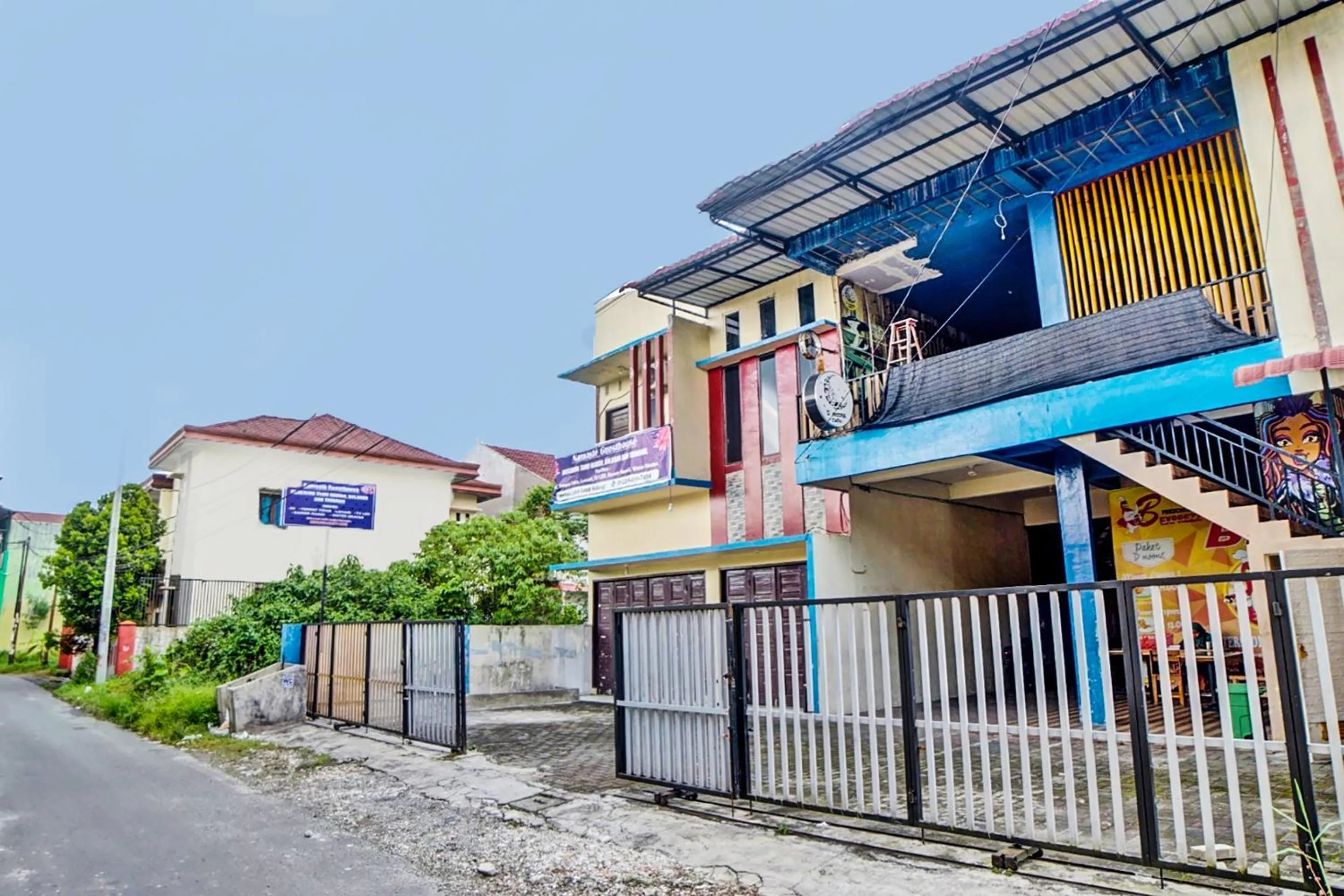 Facade/entrance in Hotel O N Guesthouse