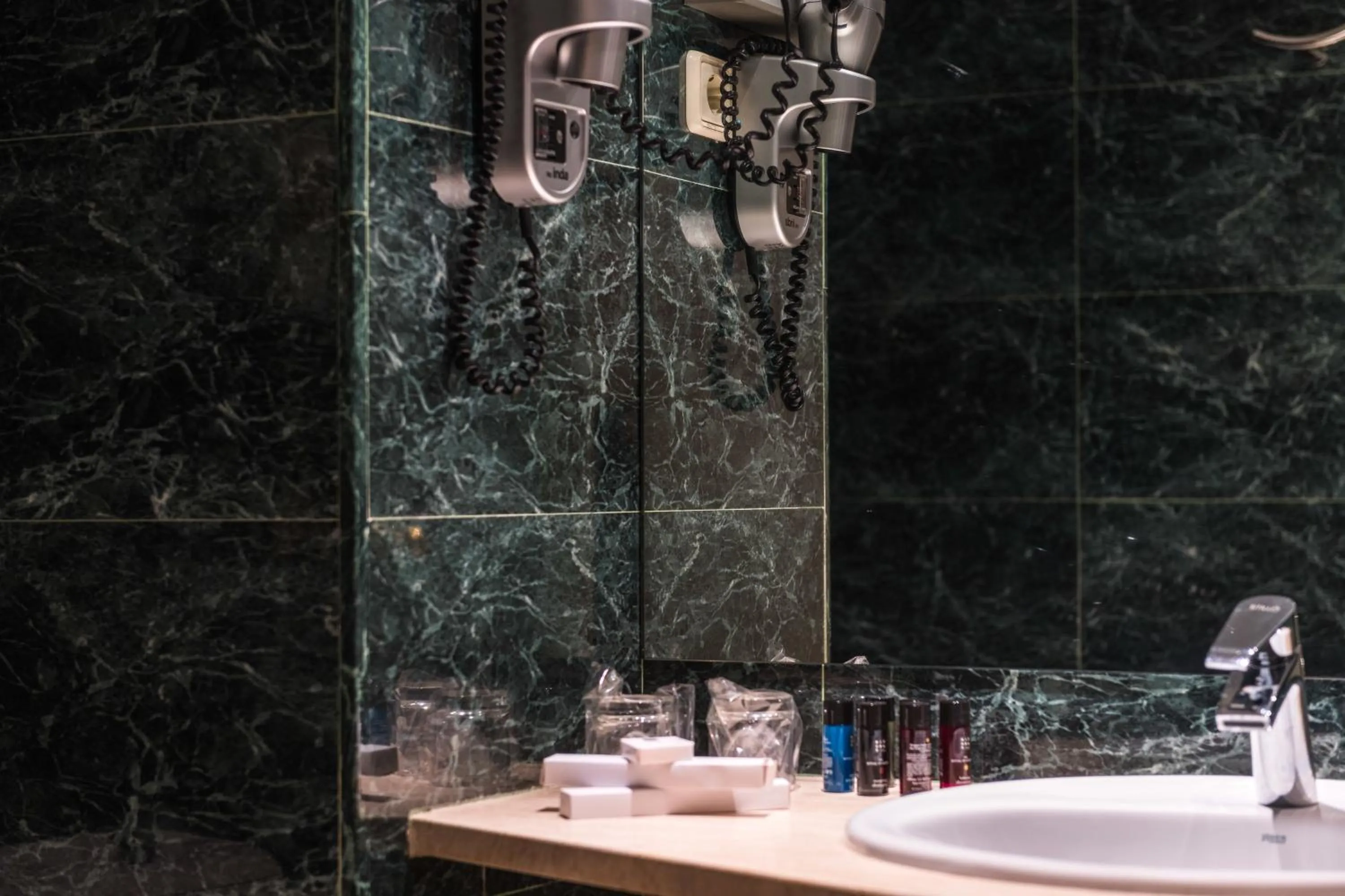 Bathroom in Up Rooms Vic Hotel