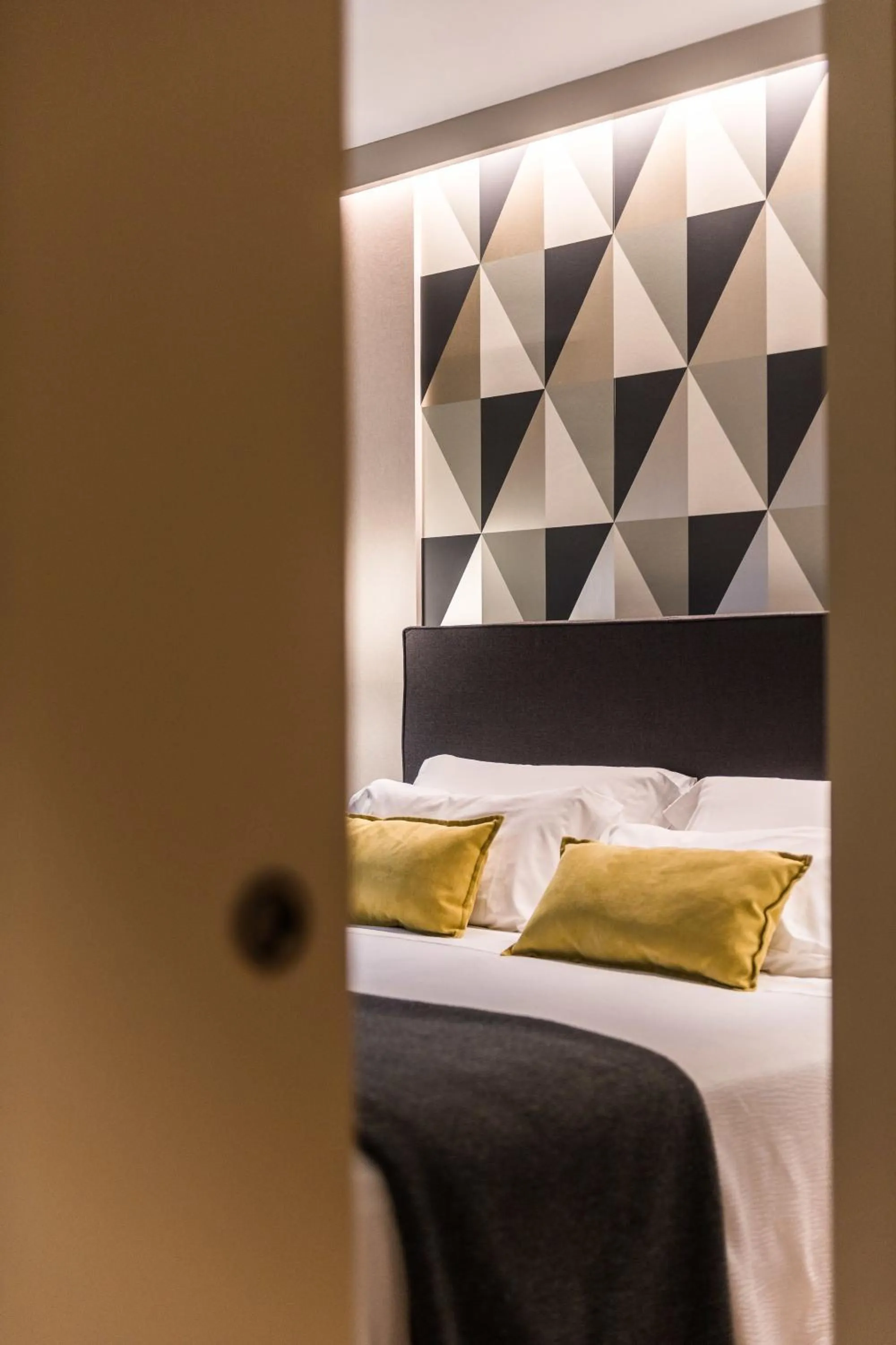 Bedroom, Bed in Up Rooms Vic Hotel