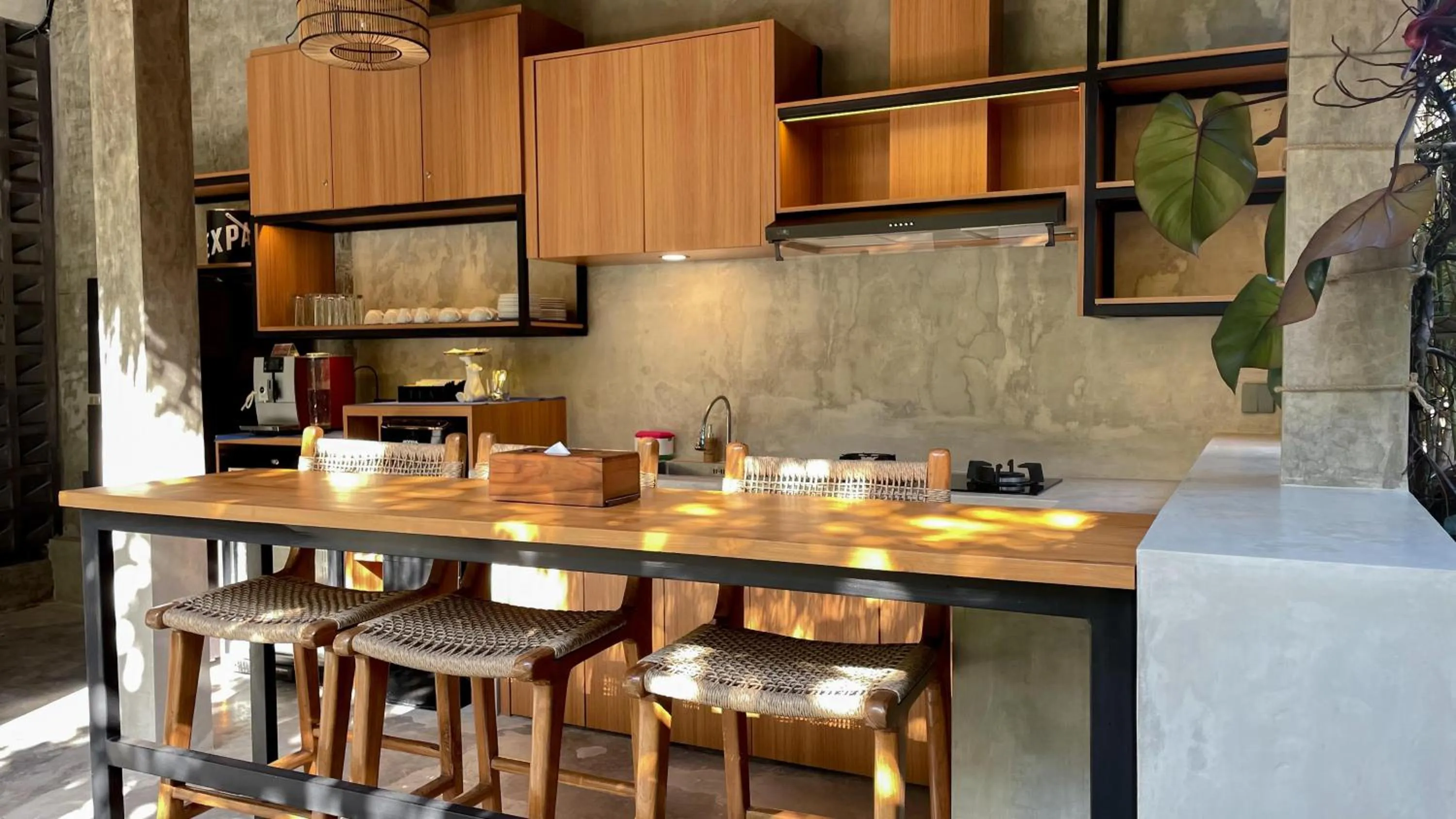 Communal kitchen in Leafy Home Canggu