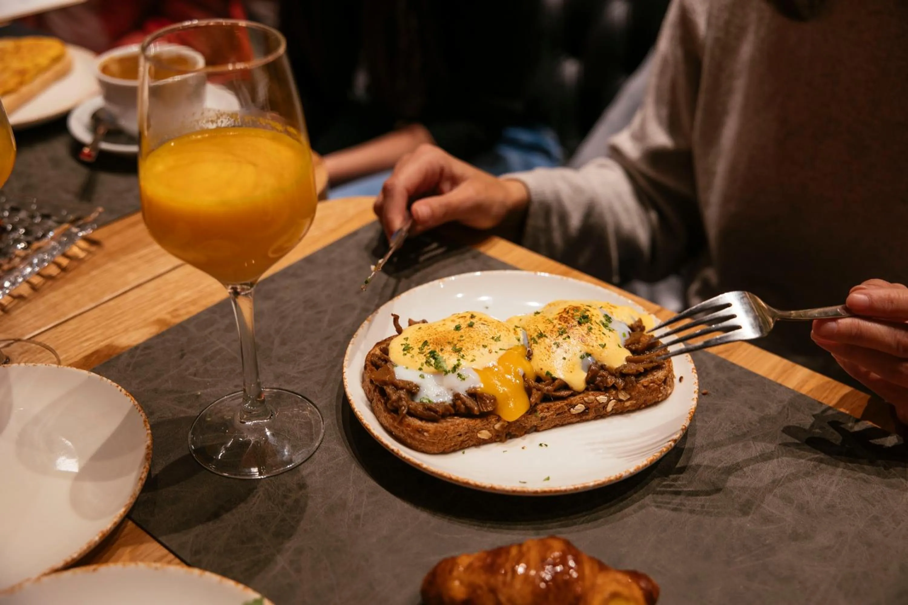 Breakfast in Bilder Boutique Hotel