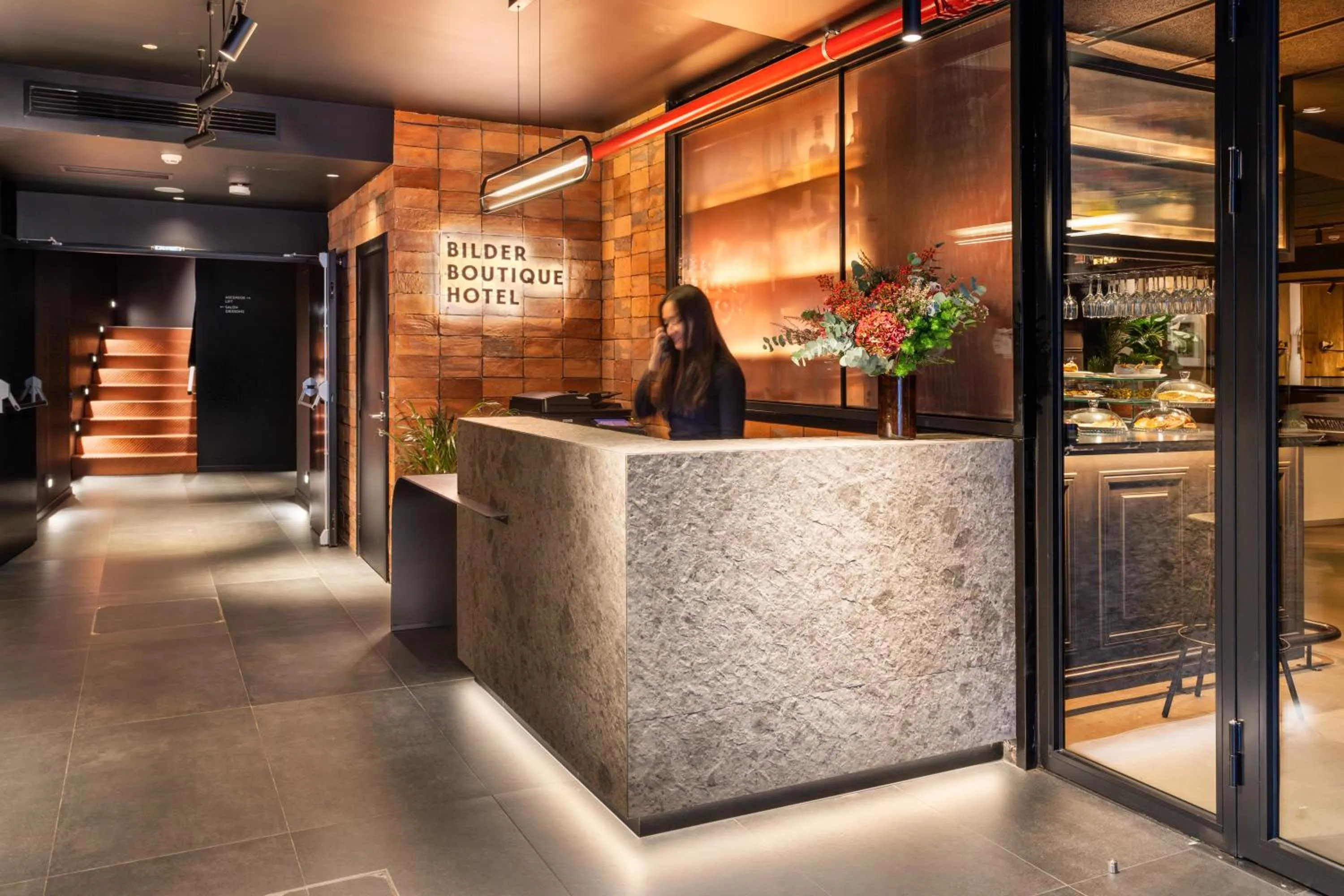 Staff in Bilder Boutique Hotel