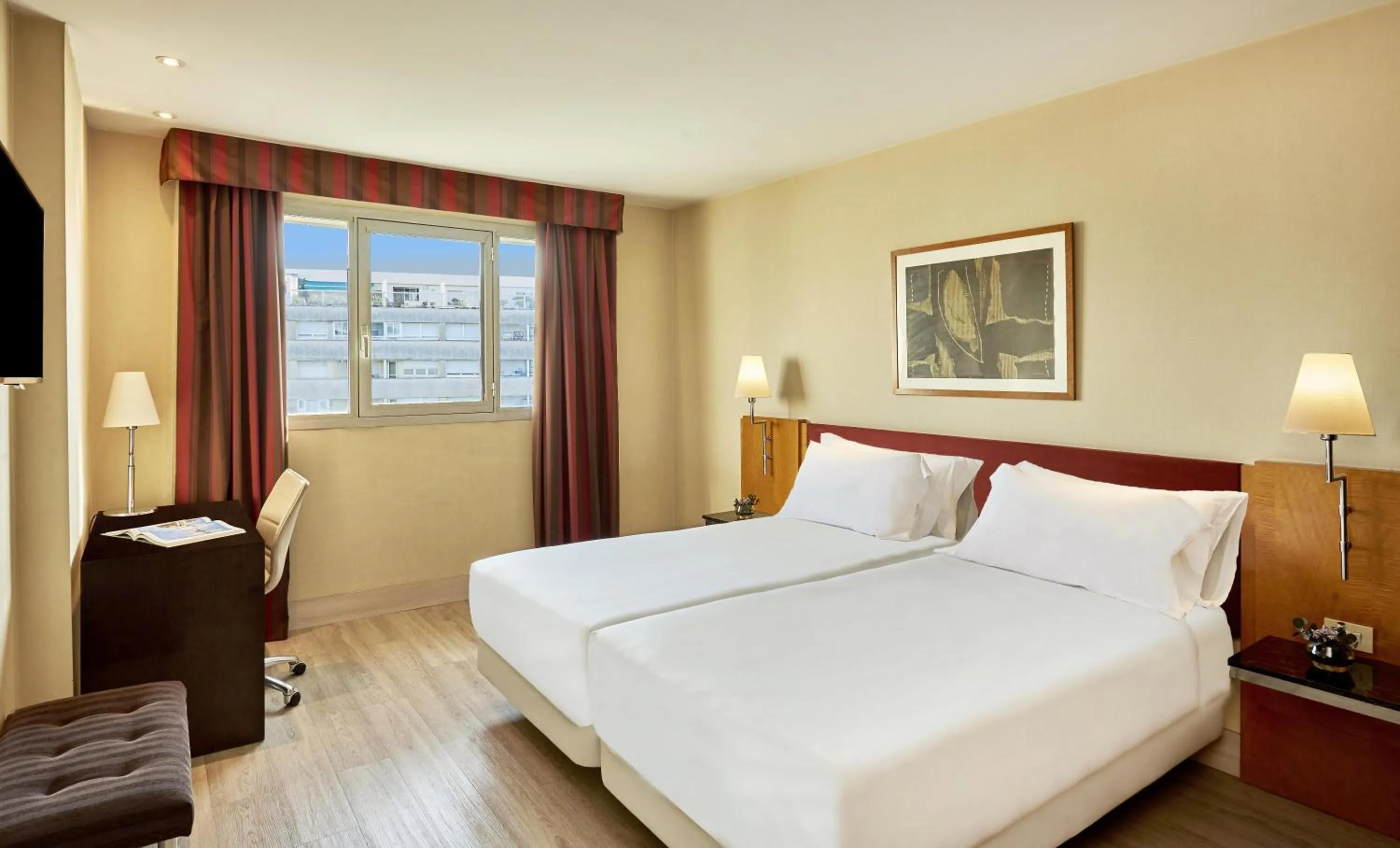 Bedroom, Bed in NH Ciutat de Reus