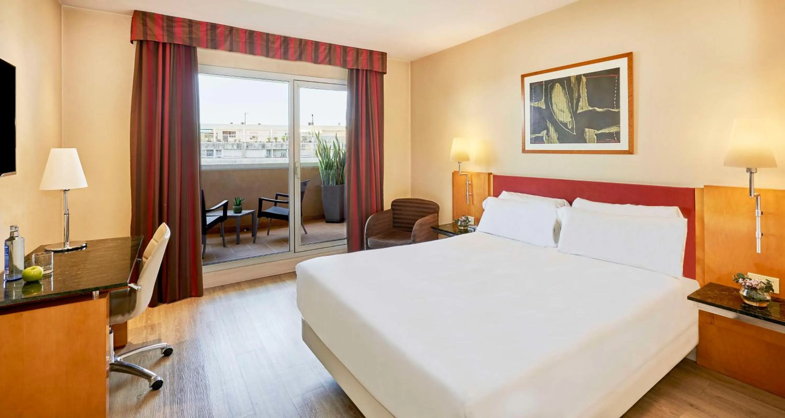 Bedroom, Bed in NH Ciutat de Reus