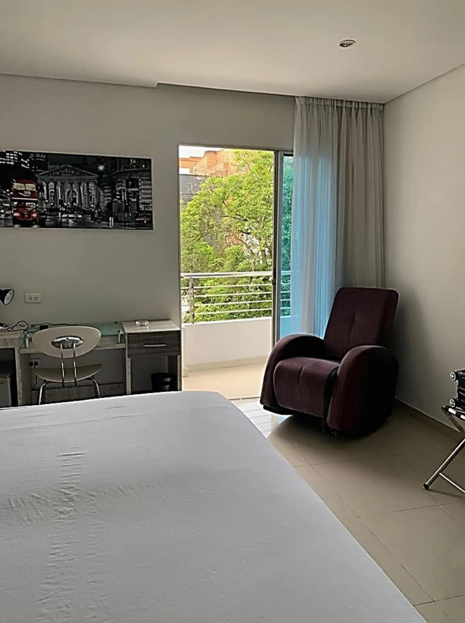 Balcony/Terrace, Bed in Hotel Oxford Barranquilla