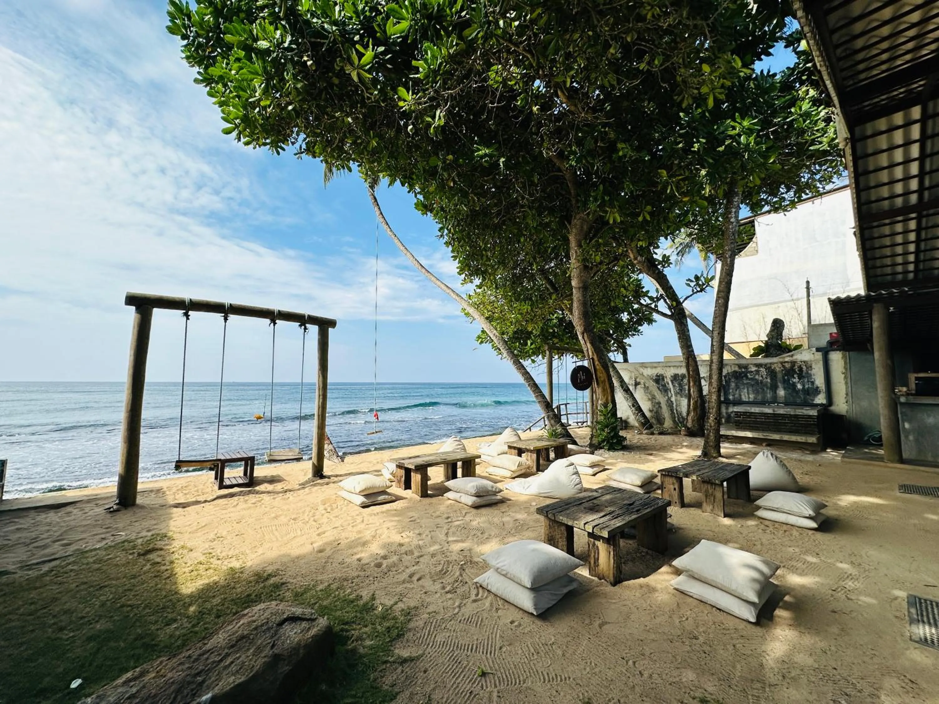 Day in Moi Talpe by DBI