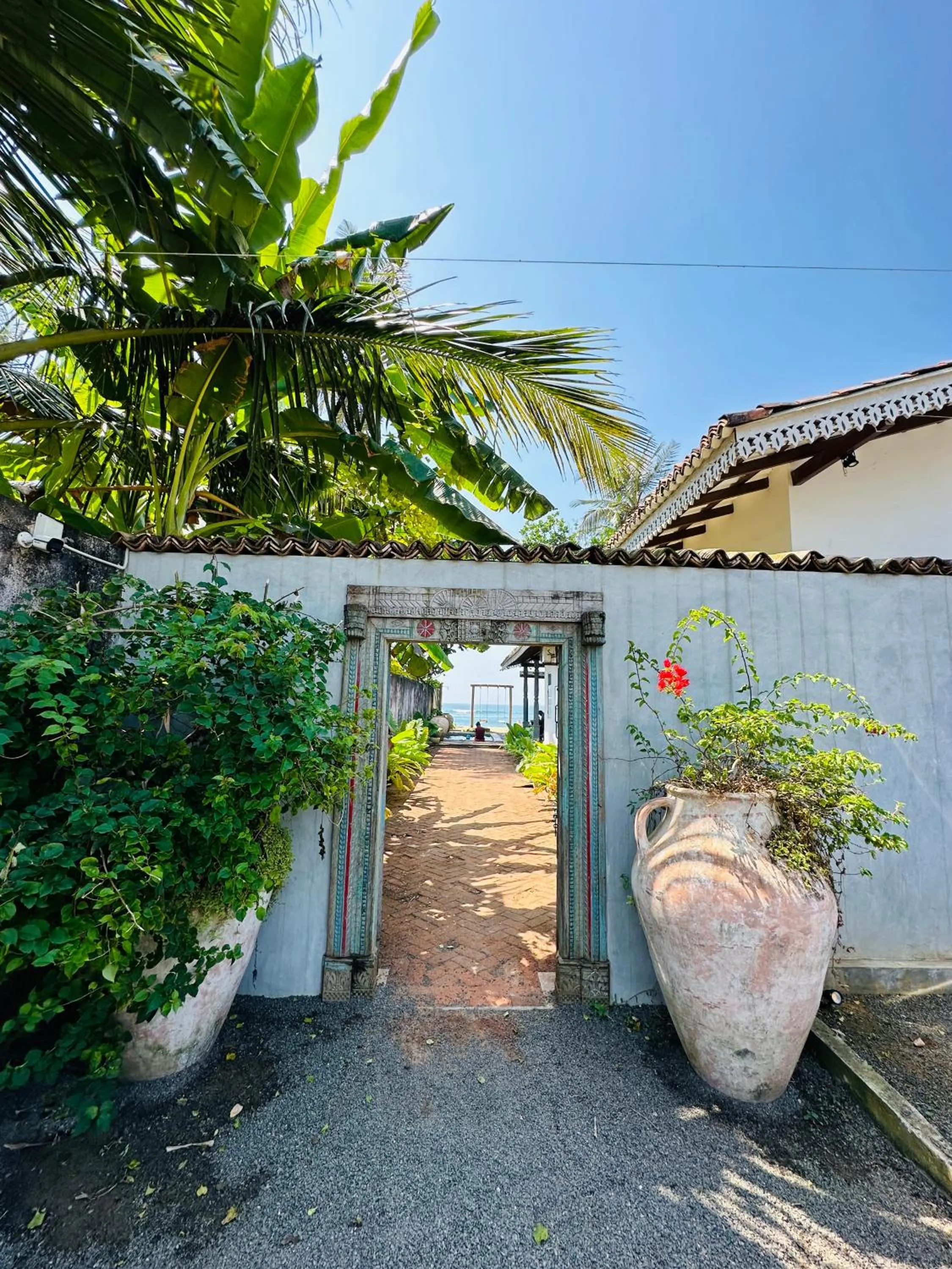 Day in Moi Talpe by DBI