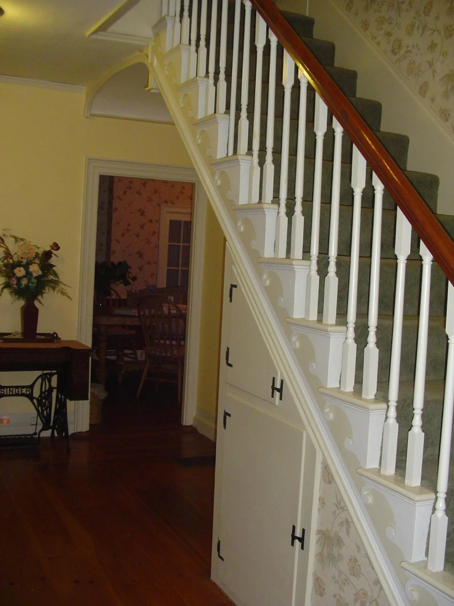 Decorative detail in Stephen Clay Homestead Bed and Breakfast