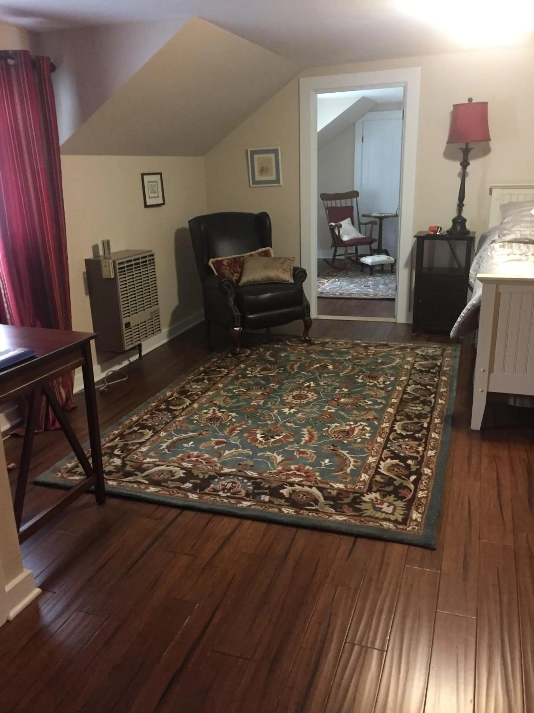 Garden view, Bed in Stephen Clay Homestead Bed and Breakfast