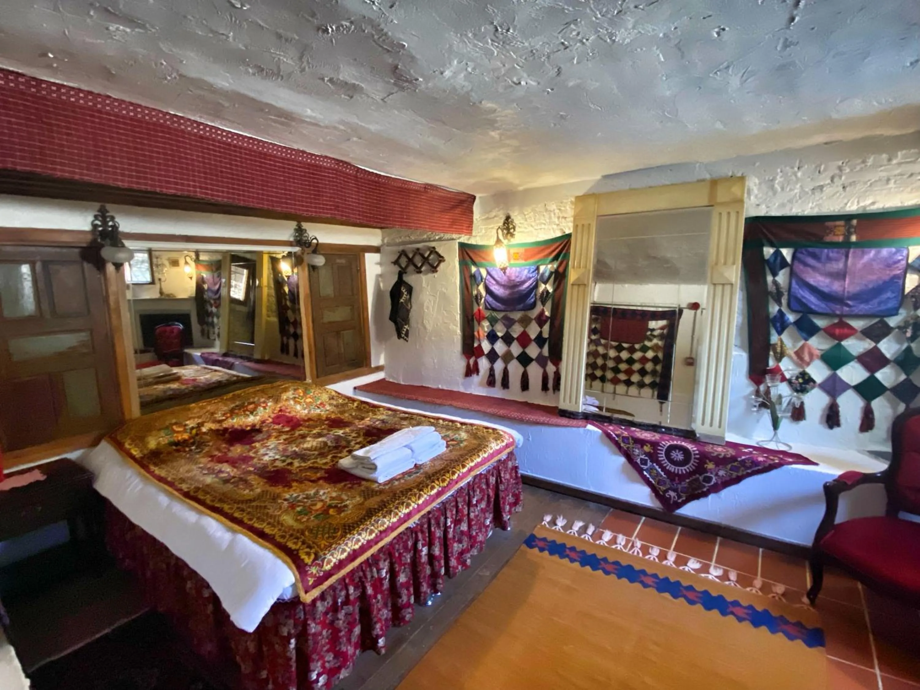 Bed in Şirince Lotus Konakları