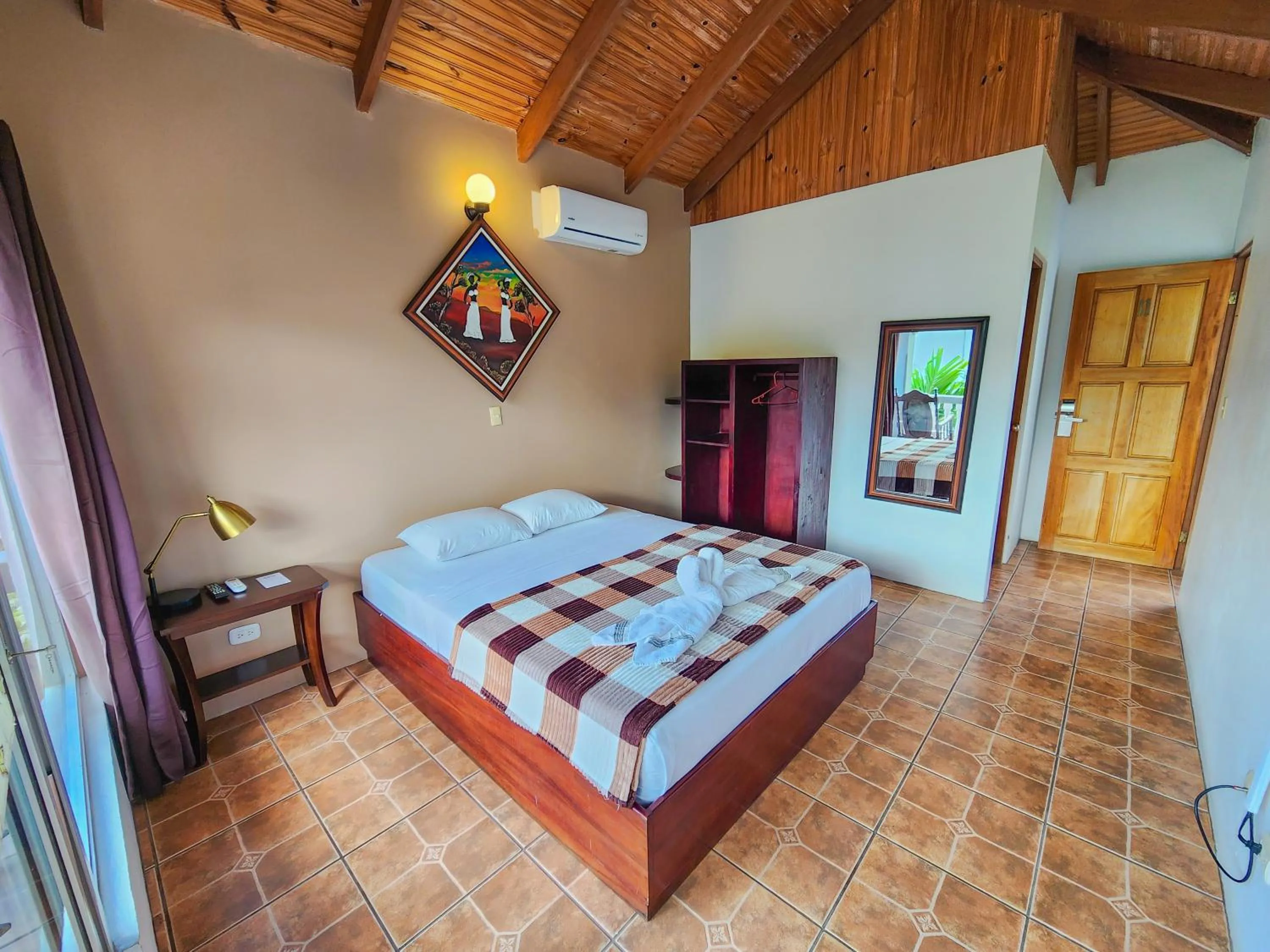 Bedroom, Bed in Hotel Sierra Arenal