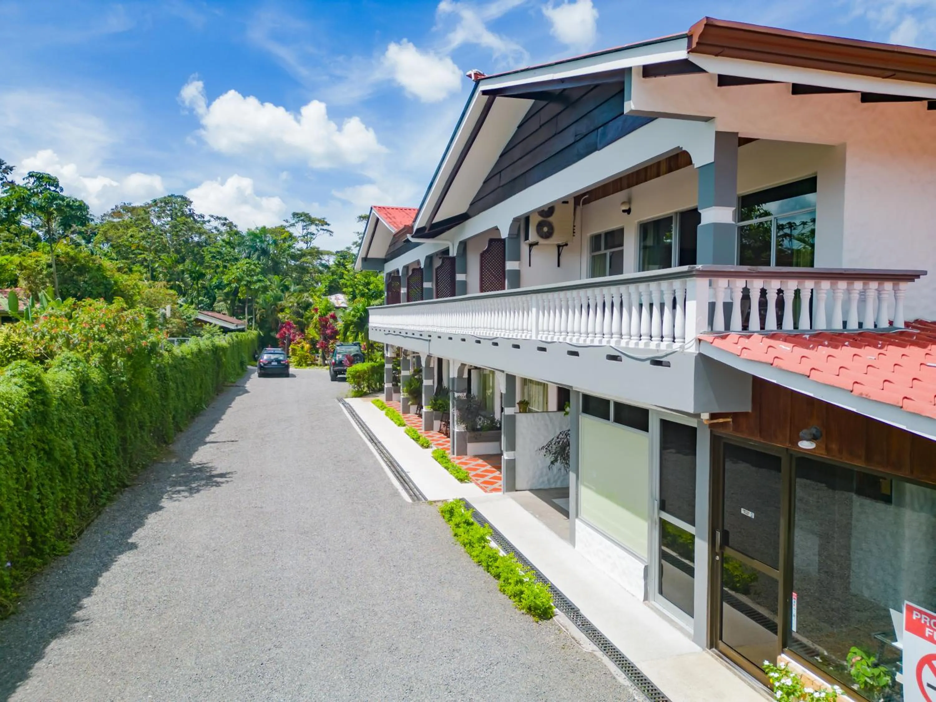 Property building in Hotel Sierra Arenal