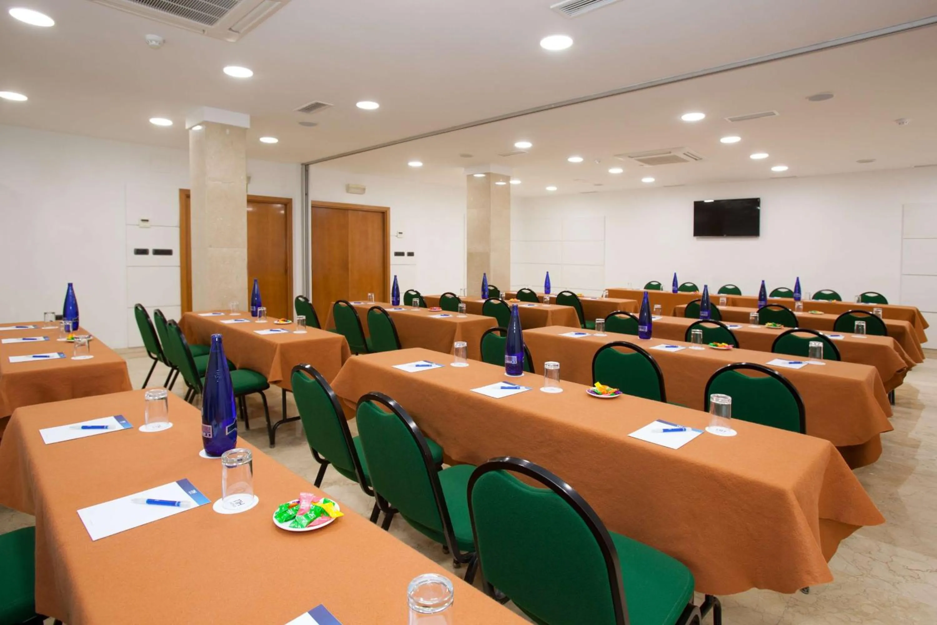 Lobby or reception in NH San Pedro de Alcántara