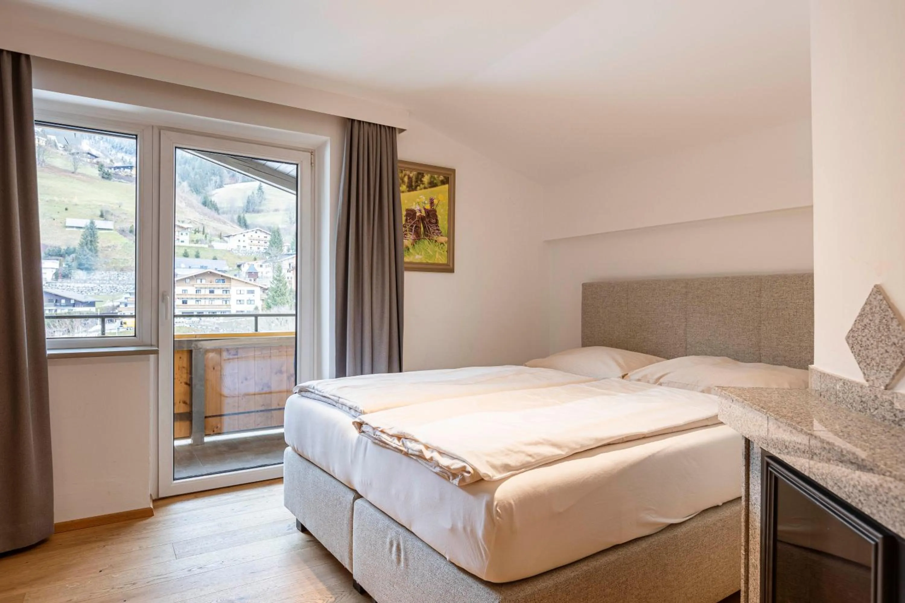 Bedroom, Bed in Saalbach Suites by ALPS RESORTS