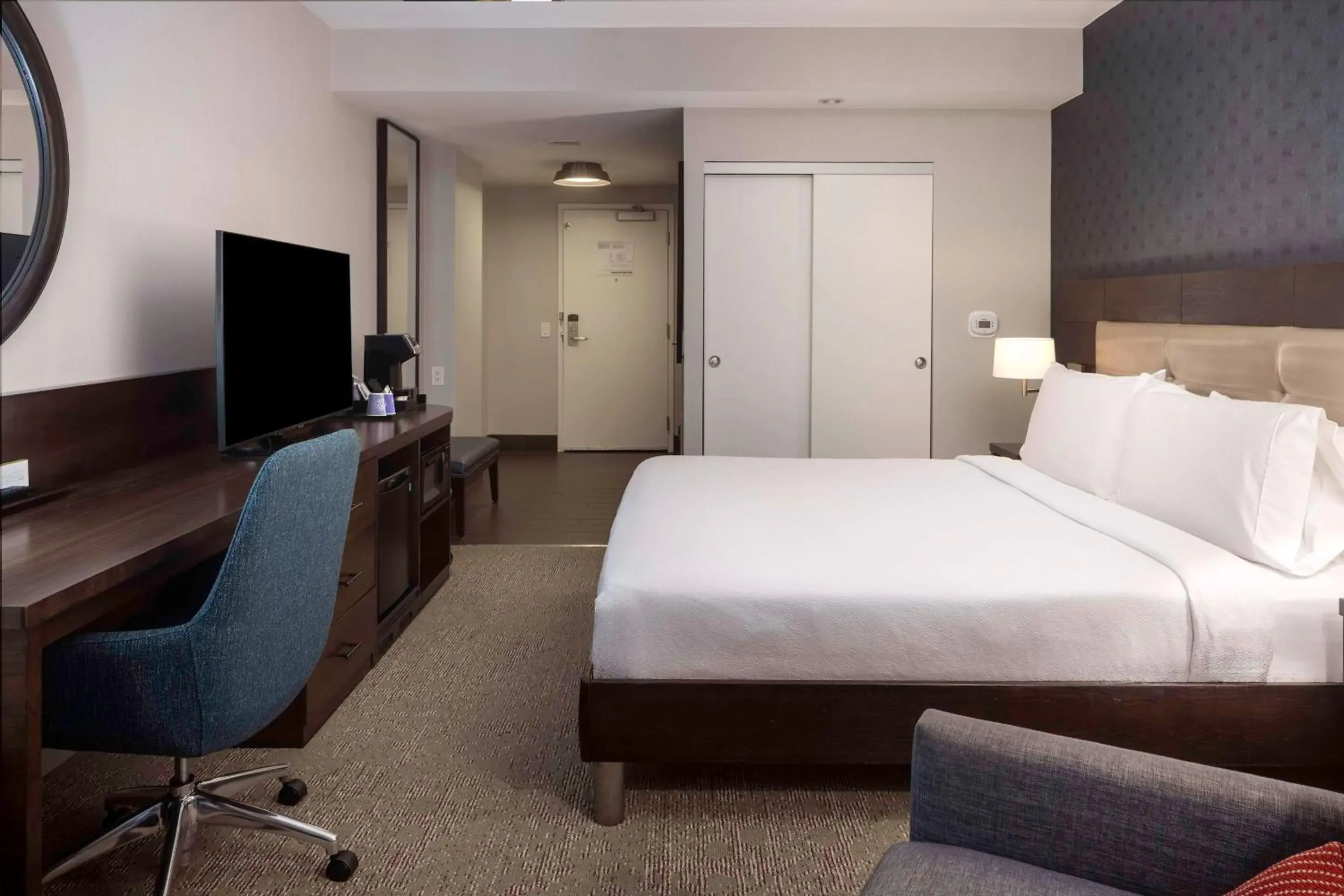 King Room in Hilton Garden Inn Washington DC/Georgetown Area King Room in Hilton Garden Inn Washington DC/Georgetown Area