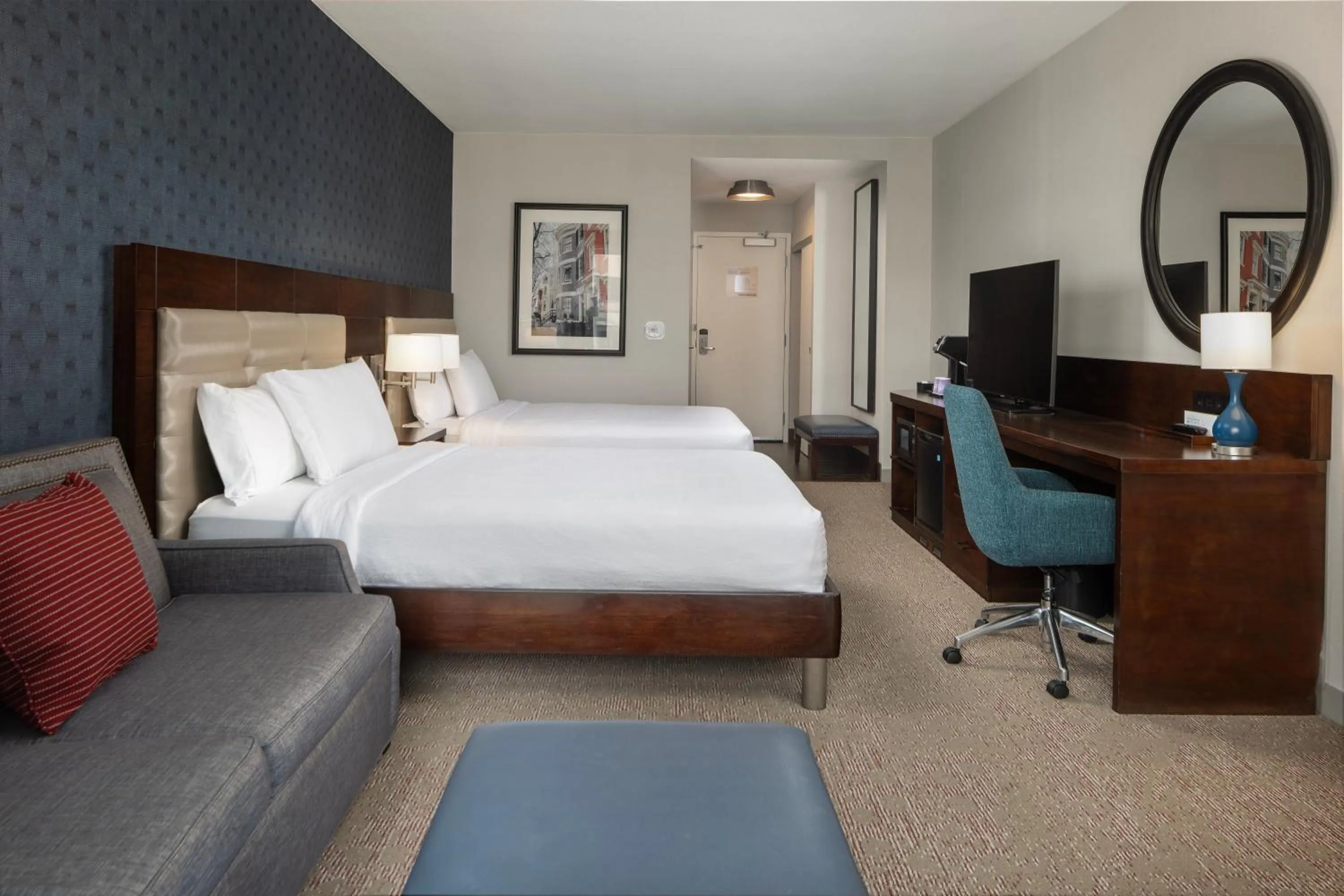 Bedroom, Bed in Hilton Garden Inn Washington DC/Georgetown Area