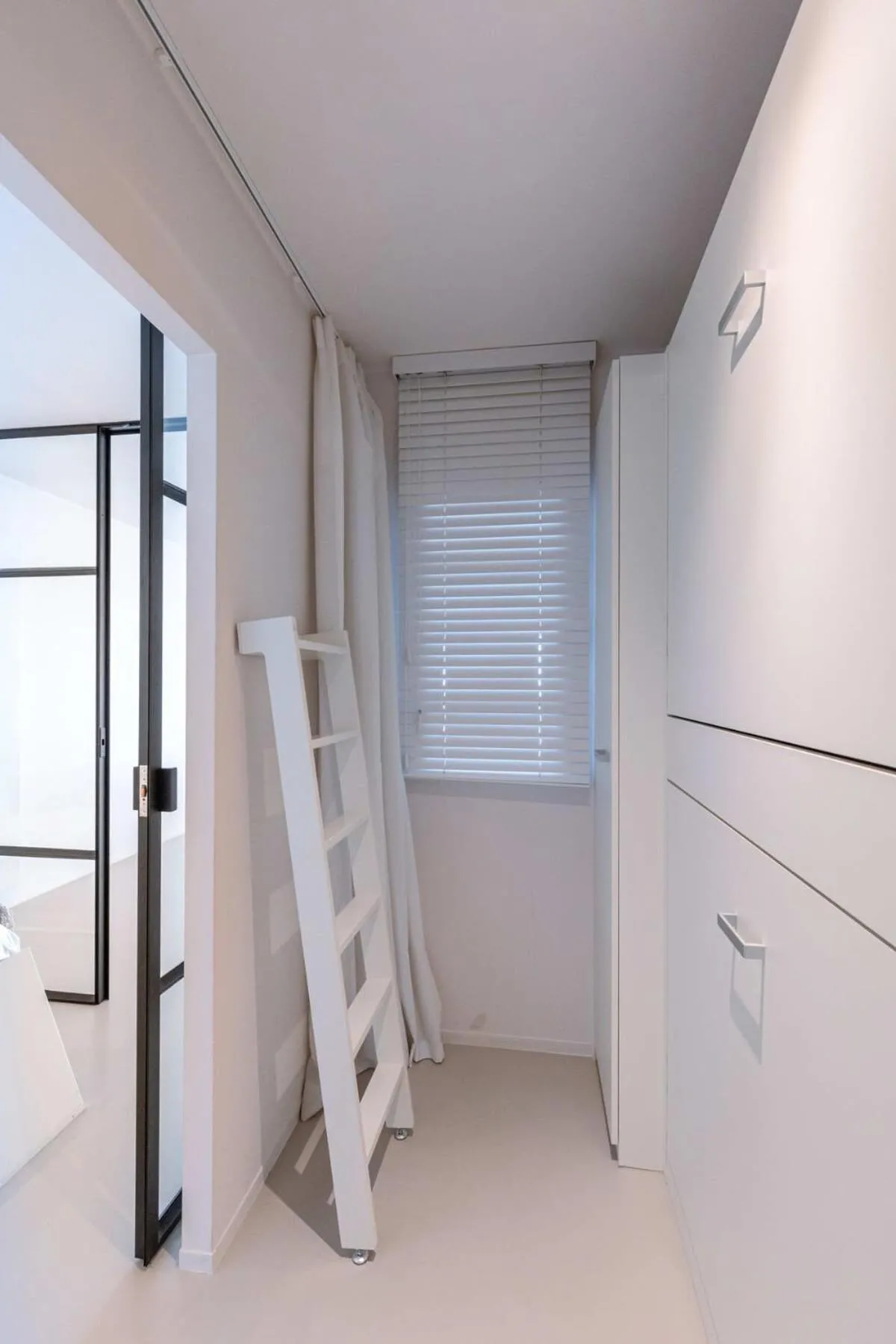 Casiola - Cozy modern studio with magnificent sea-view