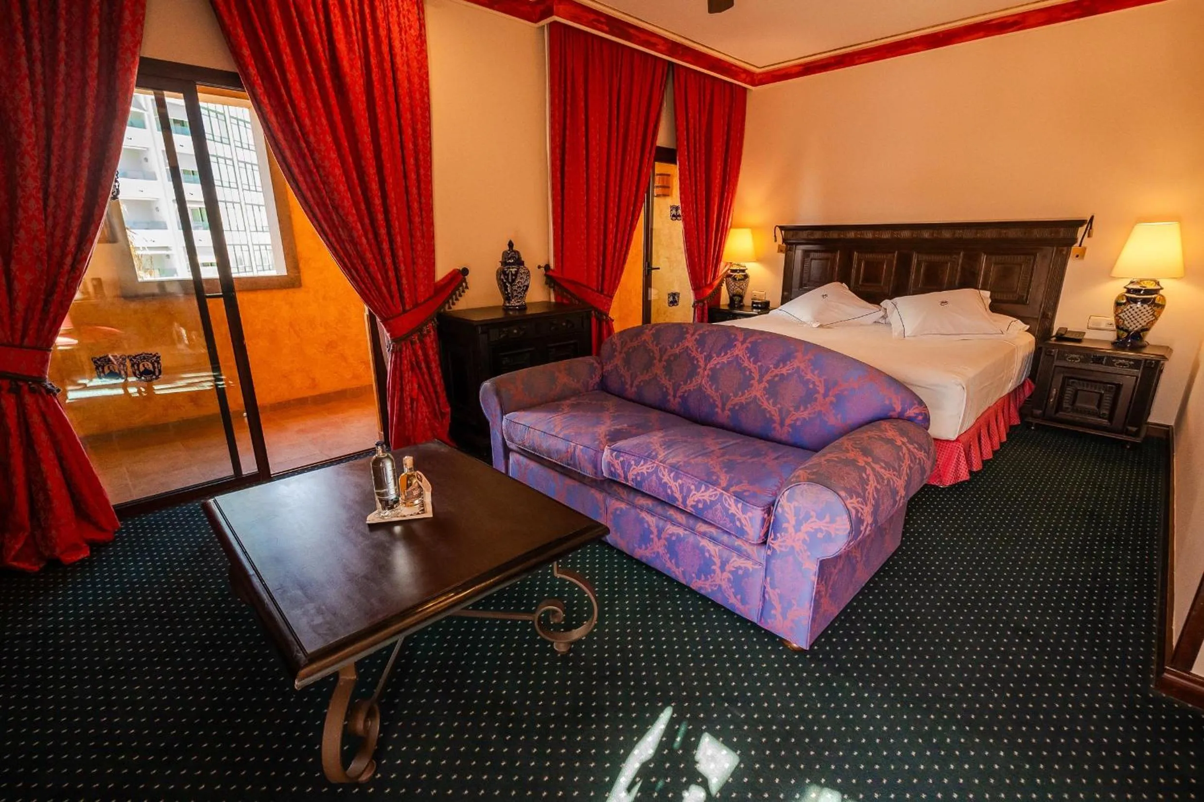 Photo of the whole room, Bed in Europe Villa Cortes GL