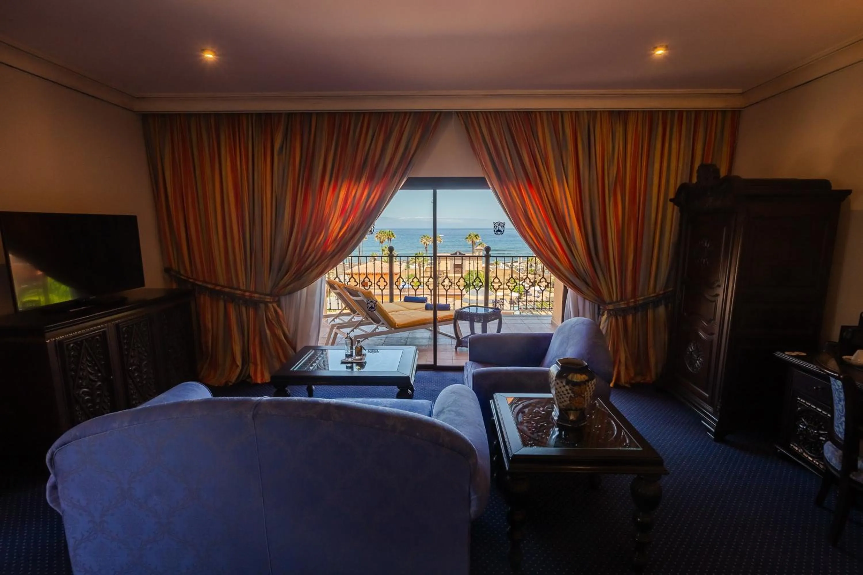 Living room, Bed in Europe Villa Cortes GL