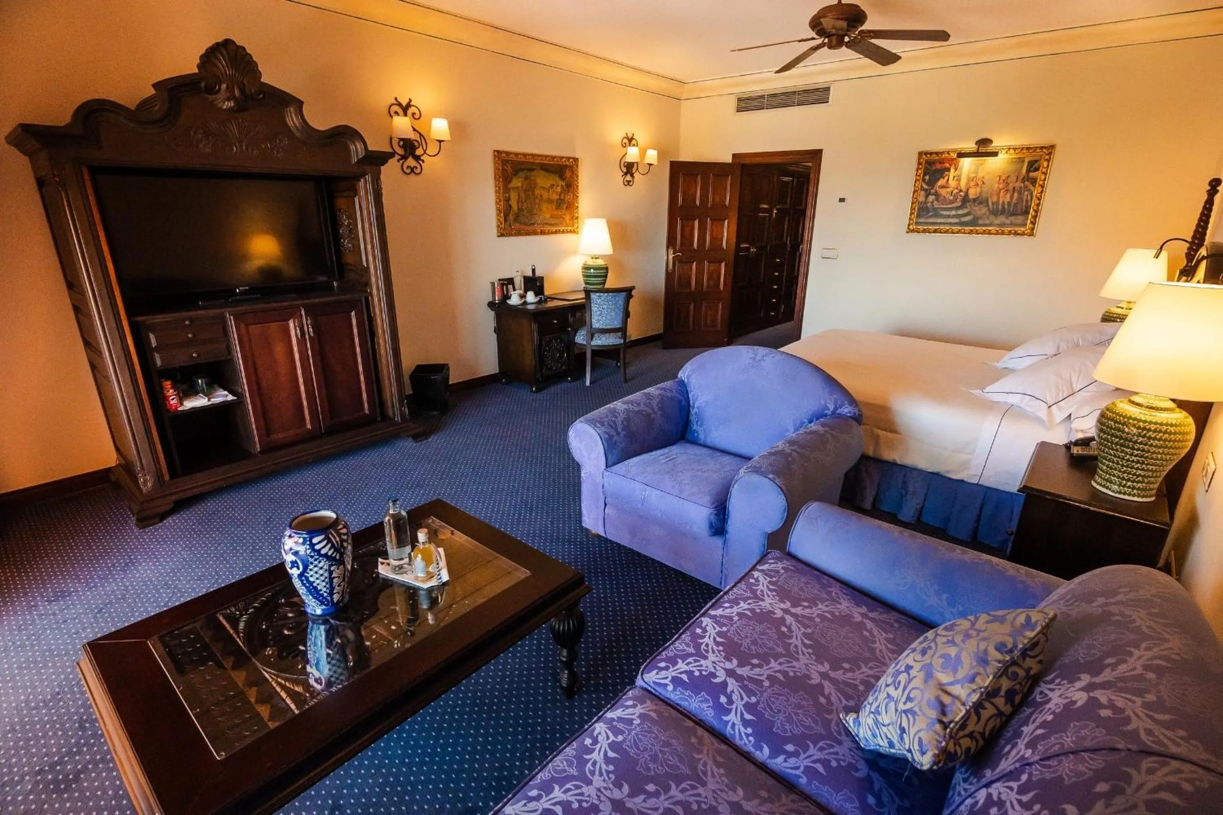 Photo of the whole room in Europe Villa Cortes GL