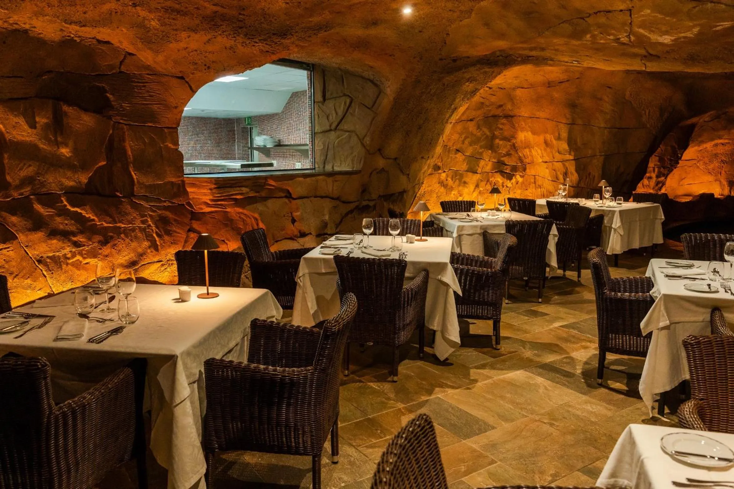 Restaurant/places to eat in Europe Villa Cortes GL