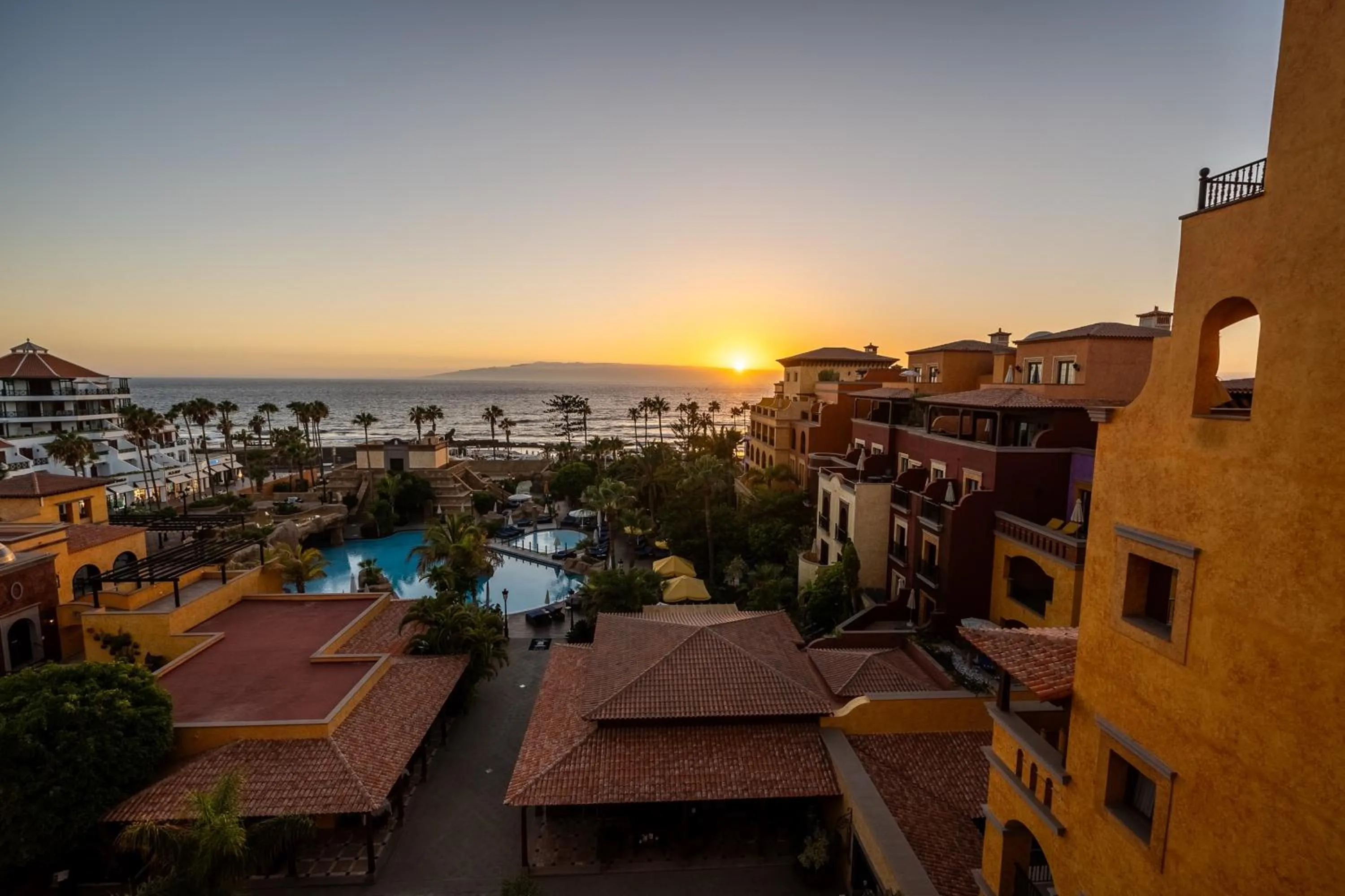 Sunset in Europe Villa Cortes GL