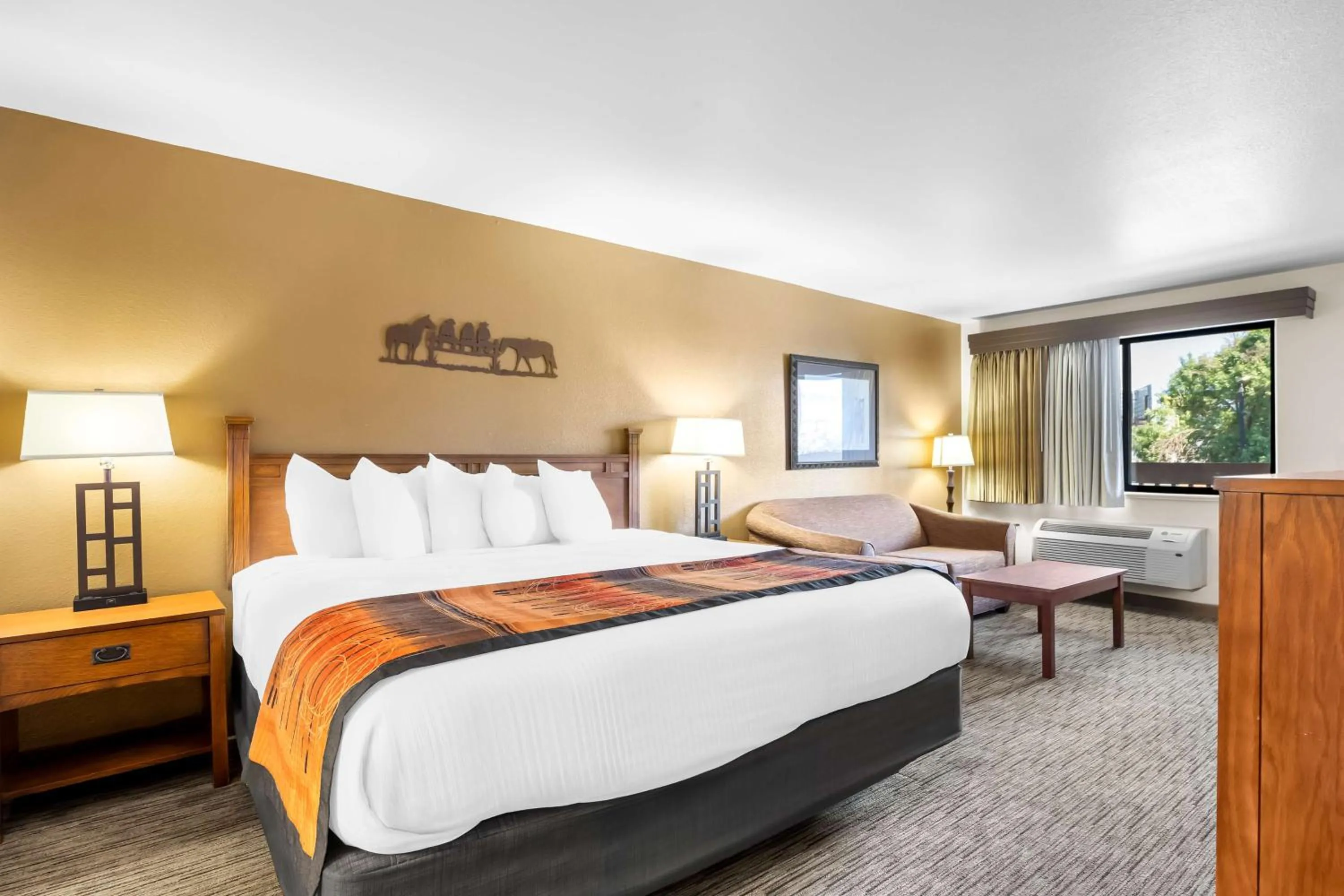 Bedroom, Bed in Best Western Grande River Inn & Suites