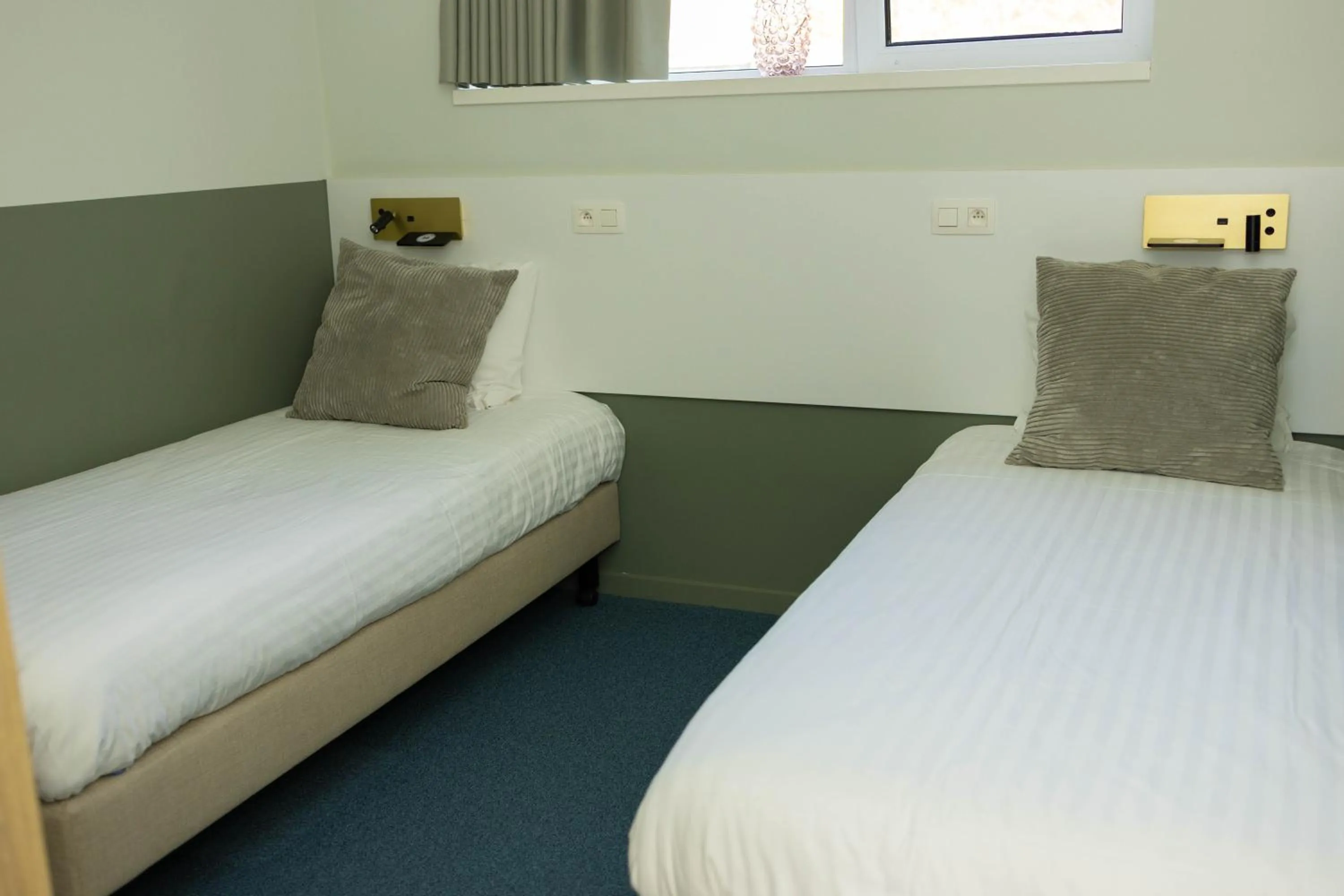 Bed in City Housing Genk