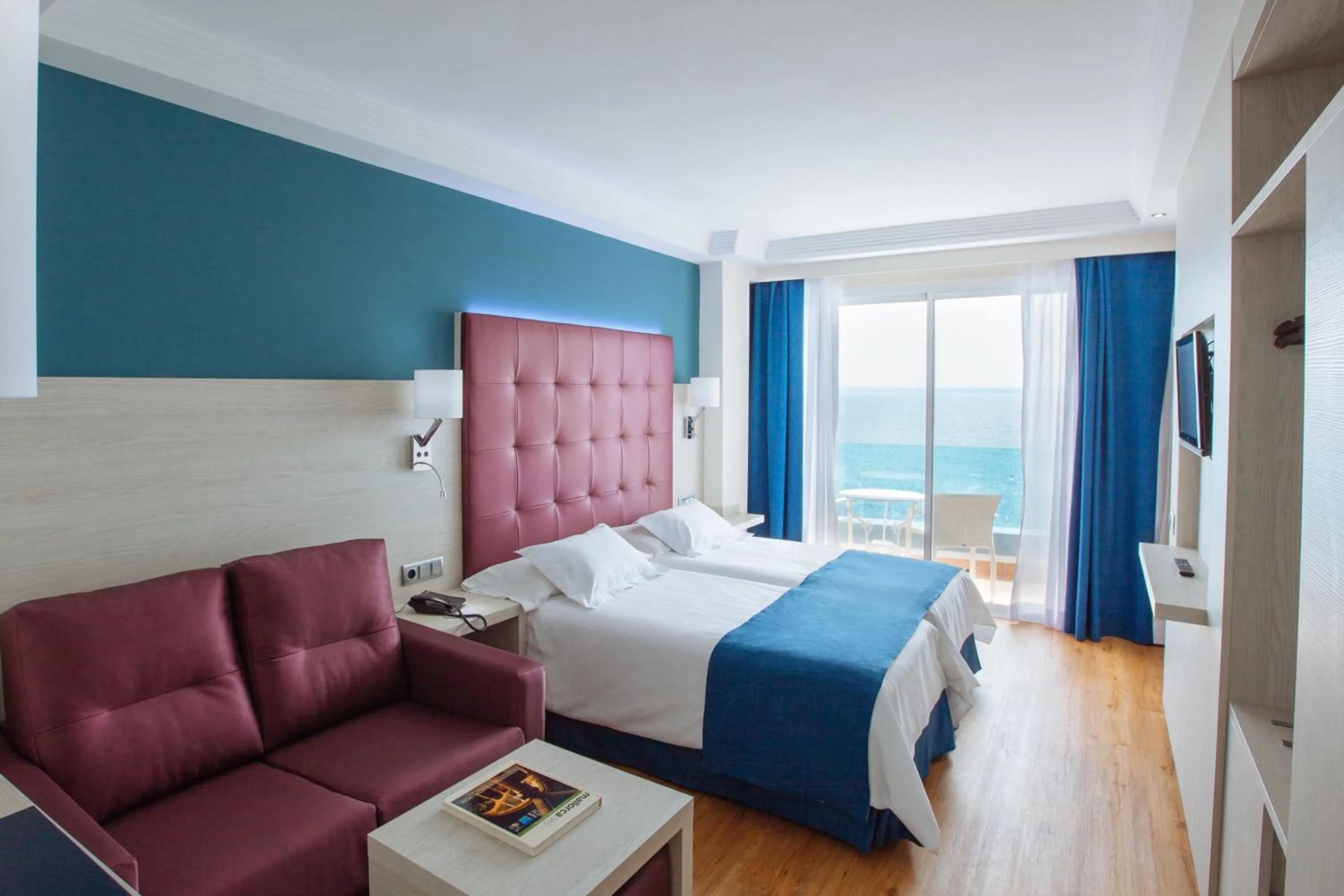 Bed in Europe Playa Marina - Adults Only