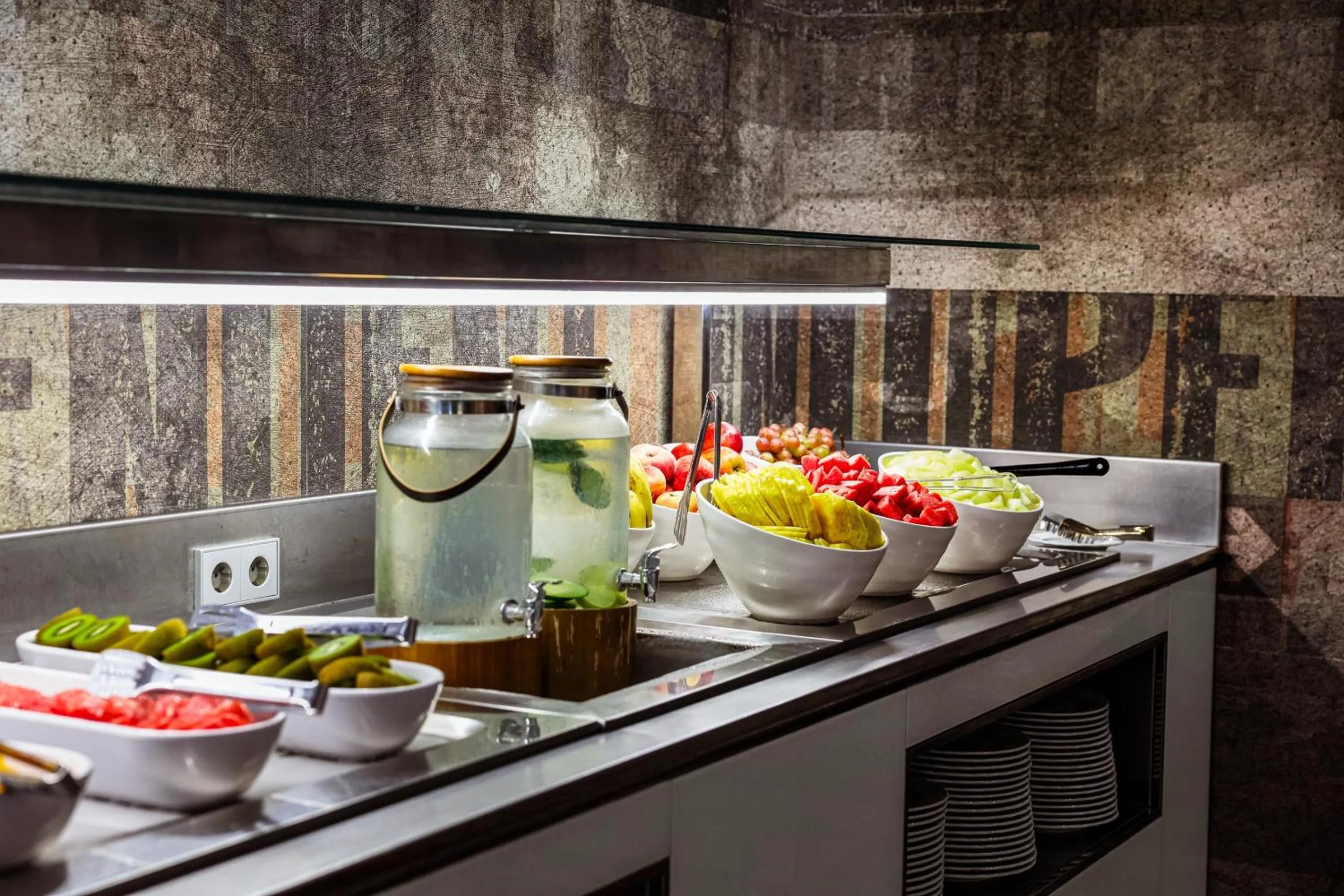 Food and drinks in Europe Playa Marina - Adults Only