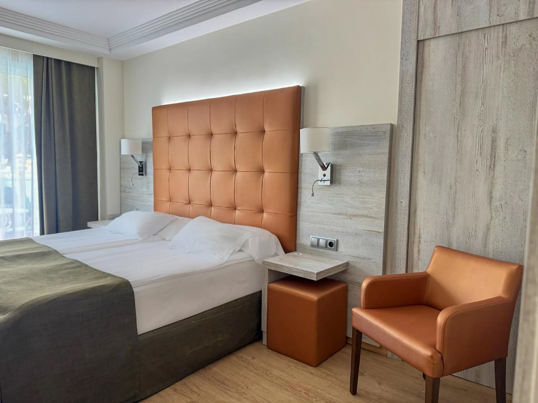 Bed in Europe Playa Marina - Adults Only