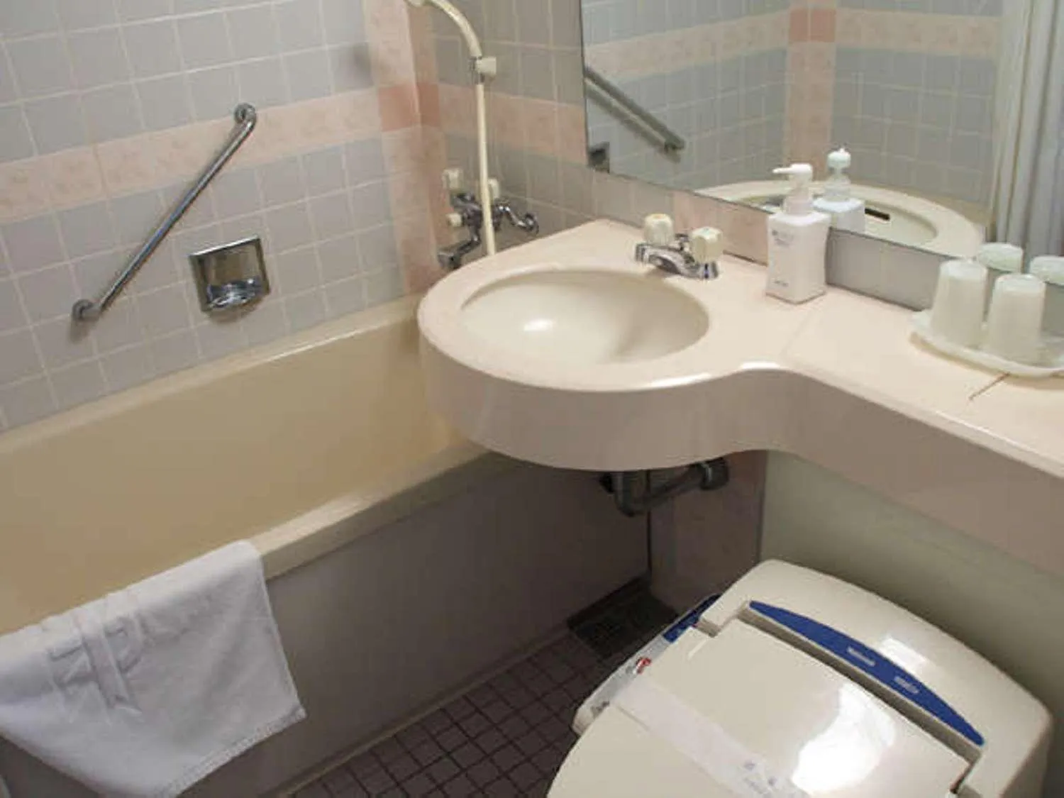 Comfort Twin Room - single occupancy - Non-Smoking in Bay Resort Hotel Shodoshima