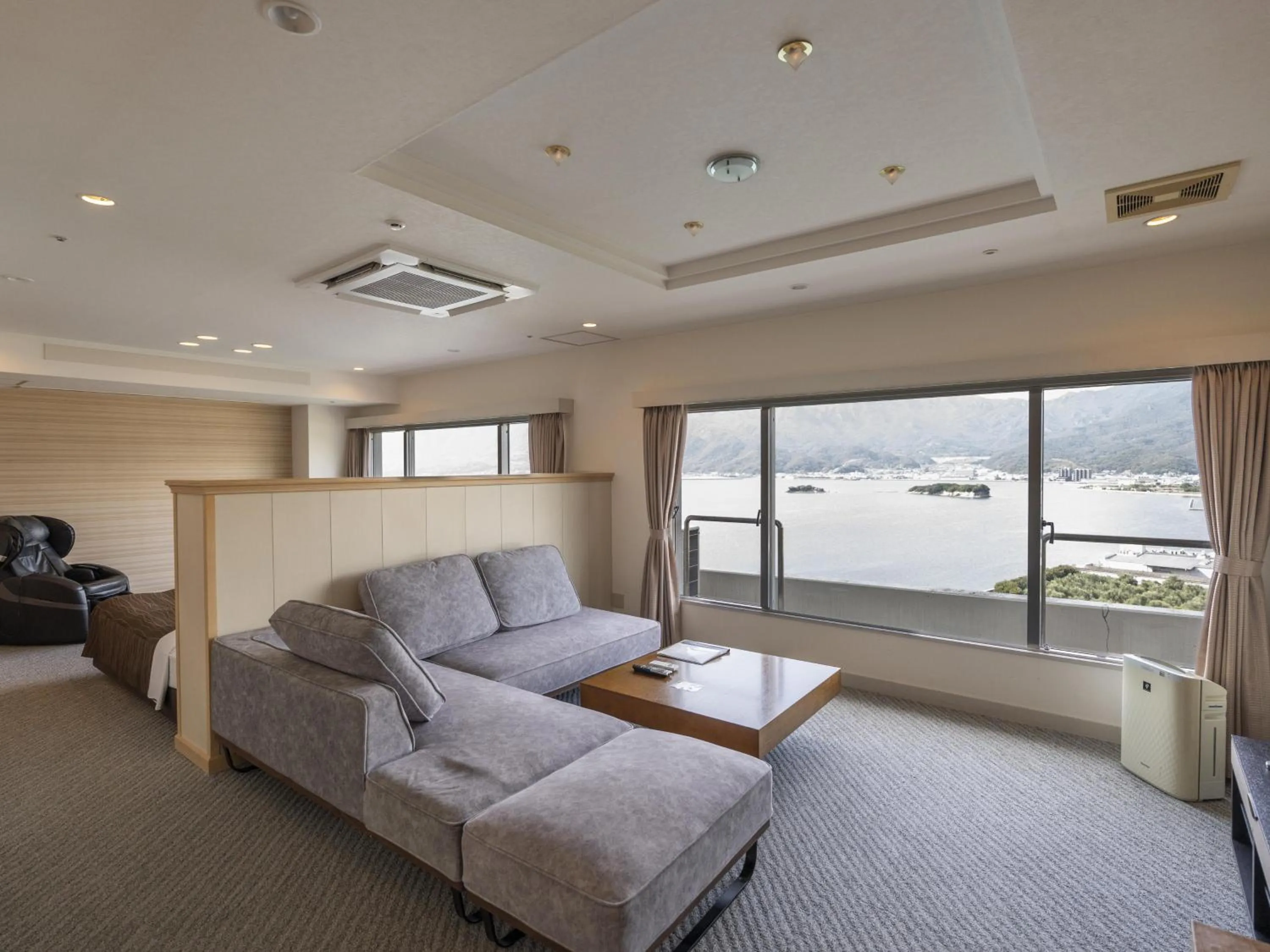 Photo of the whole room in Bay Resort Hotel Shodoshima