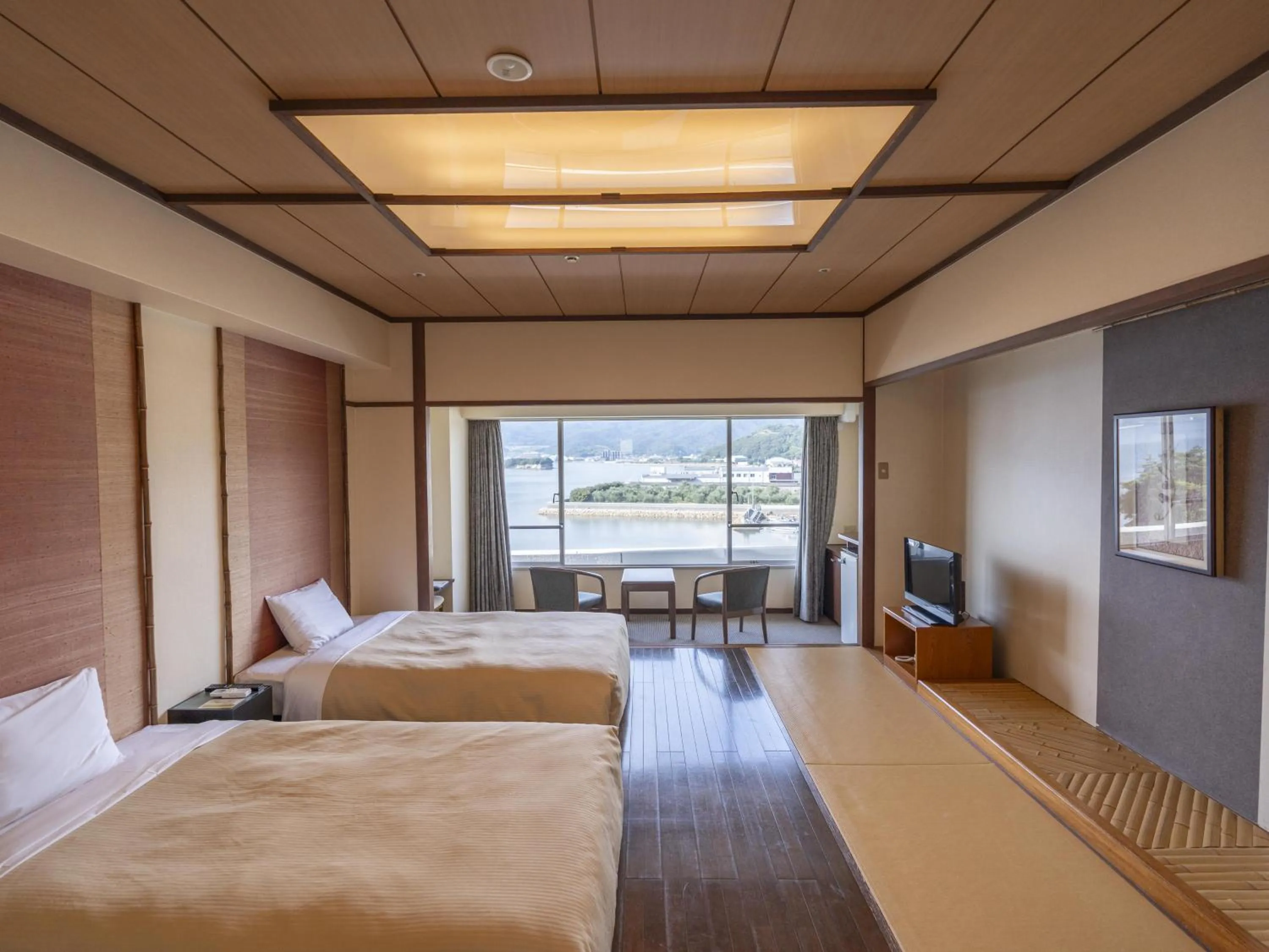 Photo of the whole room, Bed in Bay Resort Hotel Shodoshima