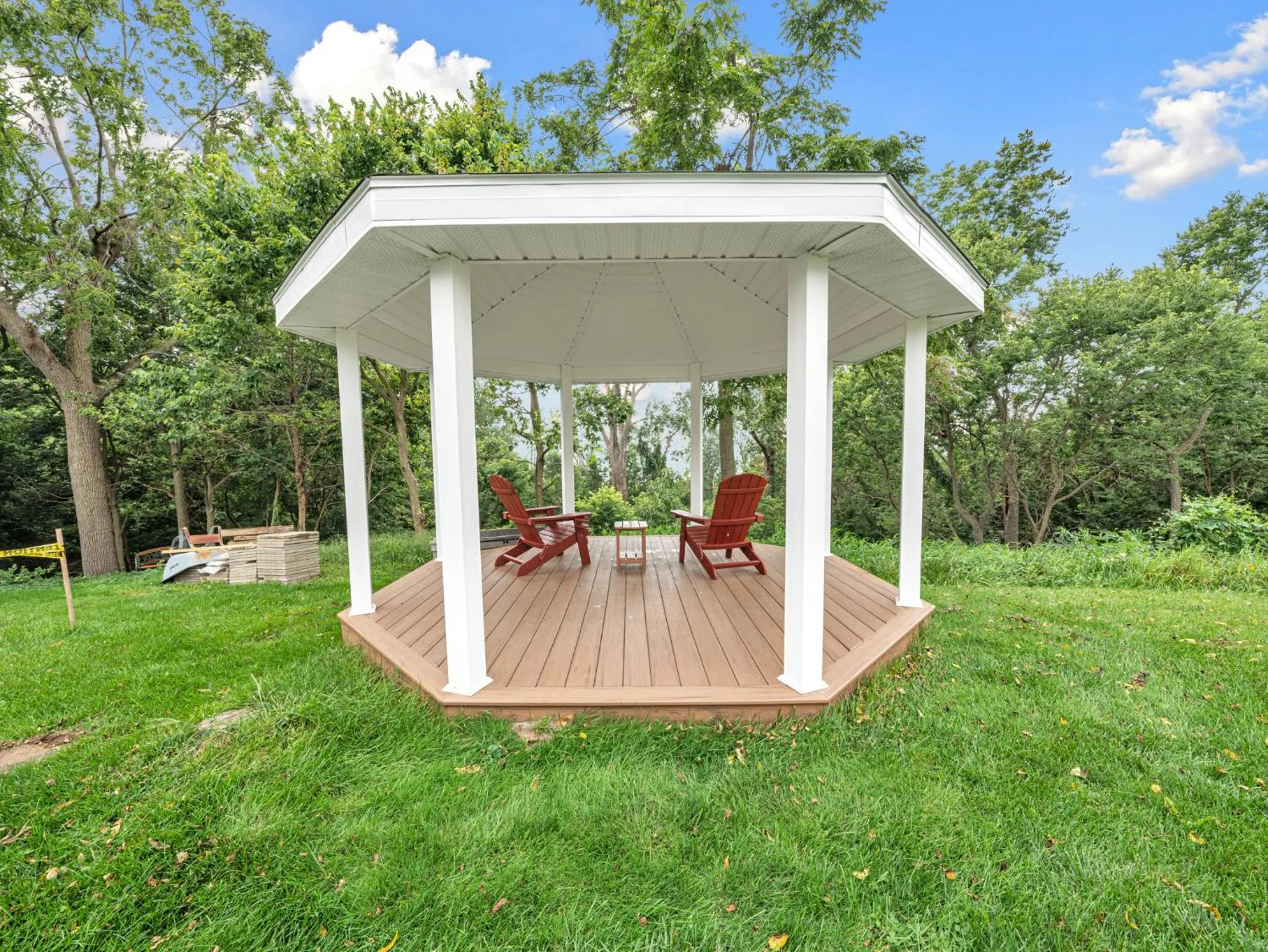 Patio in Coastal Suite #1 Cozy Suite #2 - Seacliff Beach Suites
