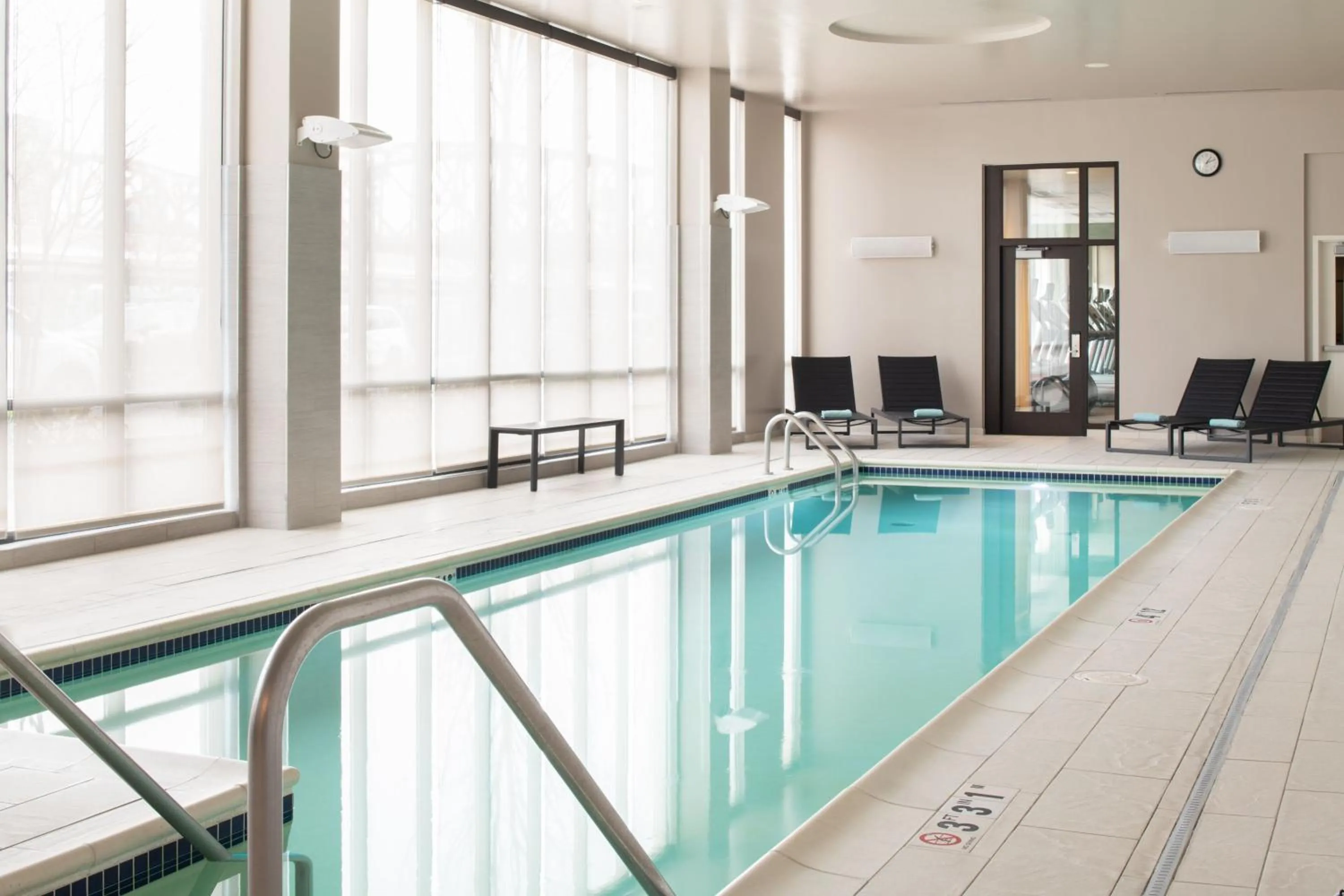 Swimming pool in Residence Inn by Marriott Portland Downtown/Pearl District