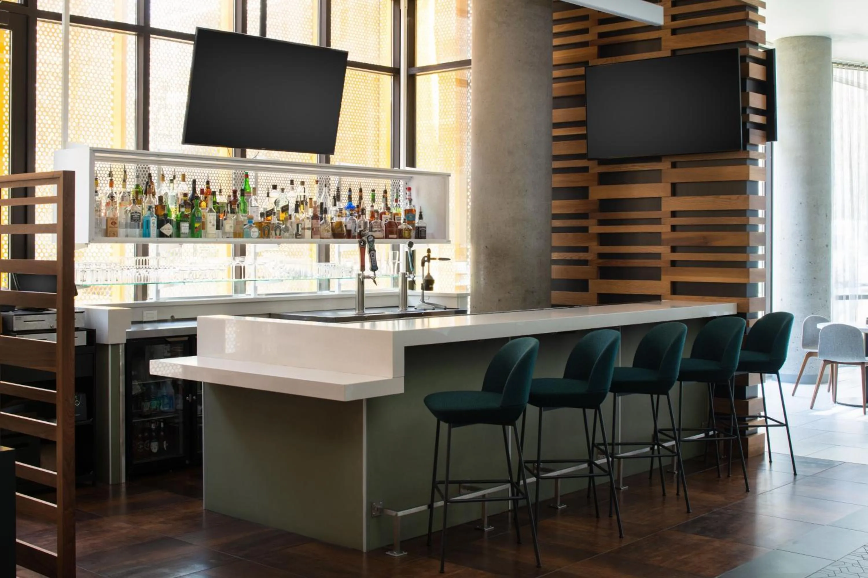 Lounge or bar in Residence Inn by Marriott Portland Downtown/Pearl District