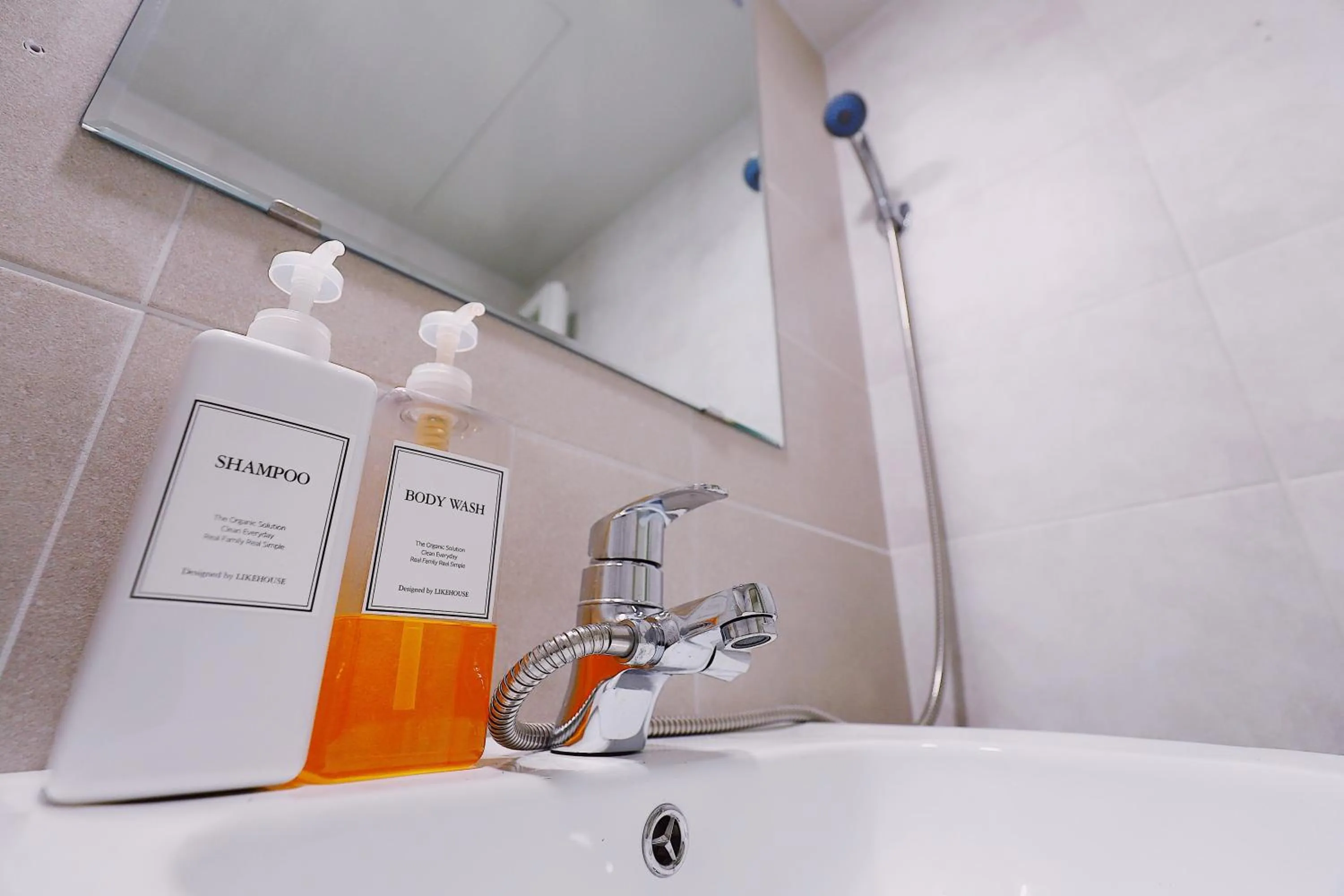 Toilet in Fully Mini Hotel